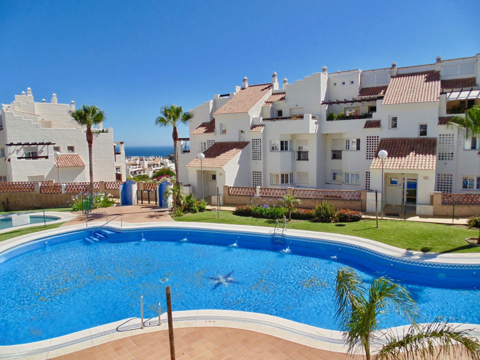 Condominium in Arroyo de la Miel, Andalusia 10197235