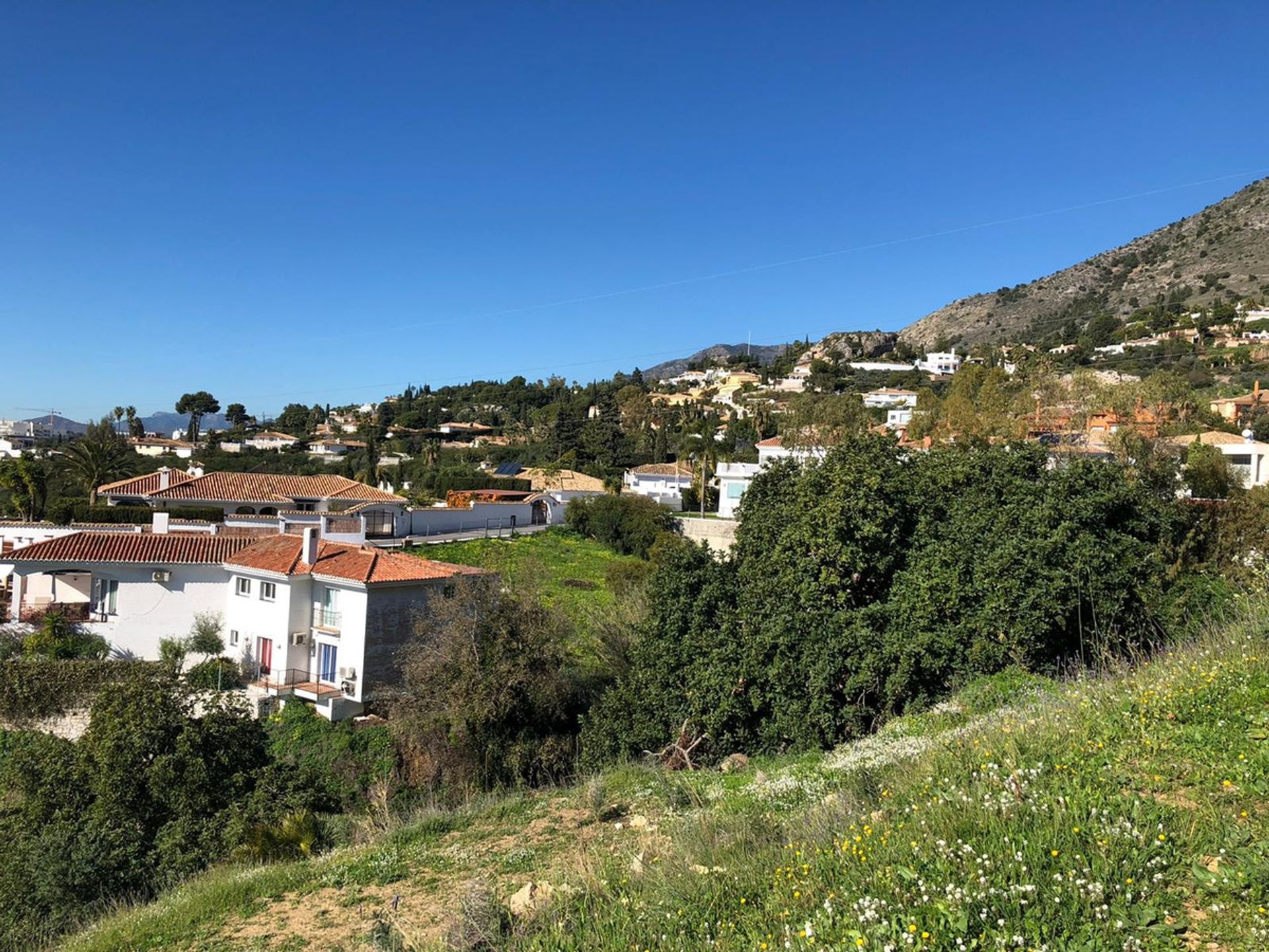 Tanah di Benalmadena, Andalusia 10197631