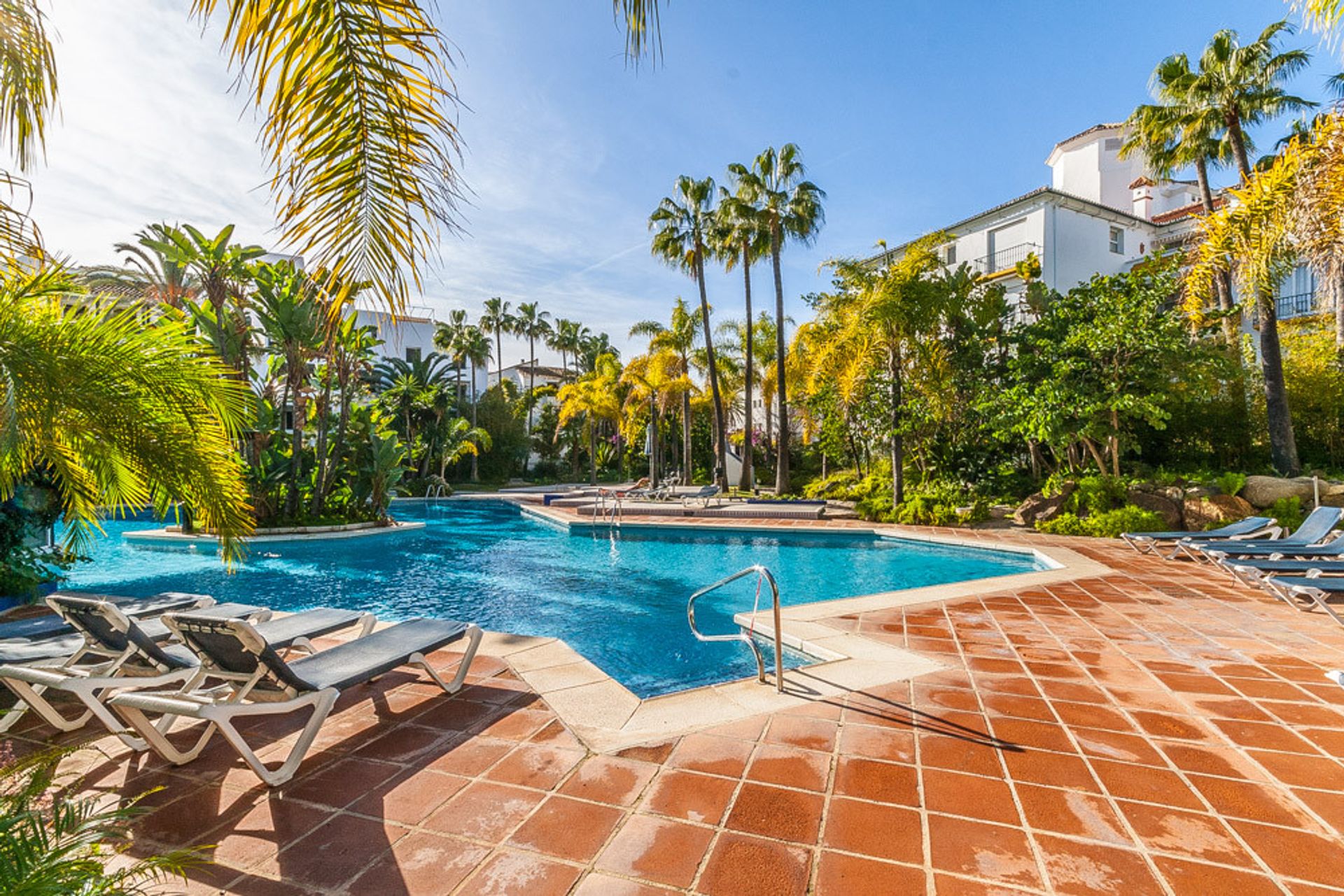 Condominio en Marbella, Andalucía 10198141