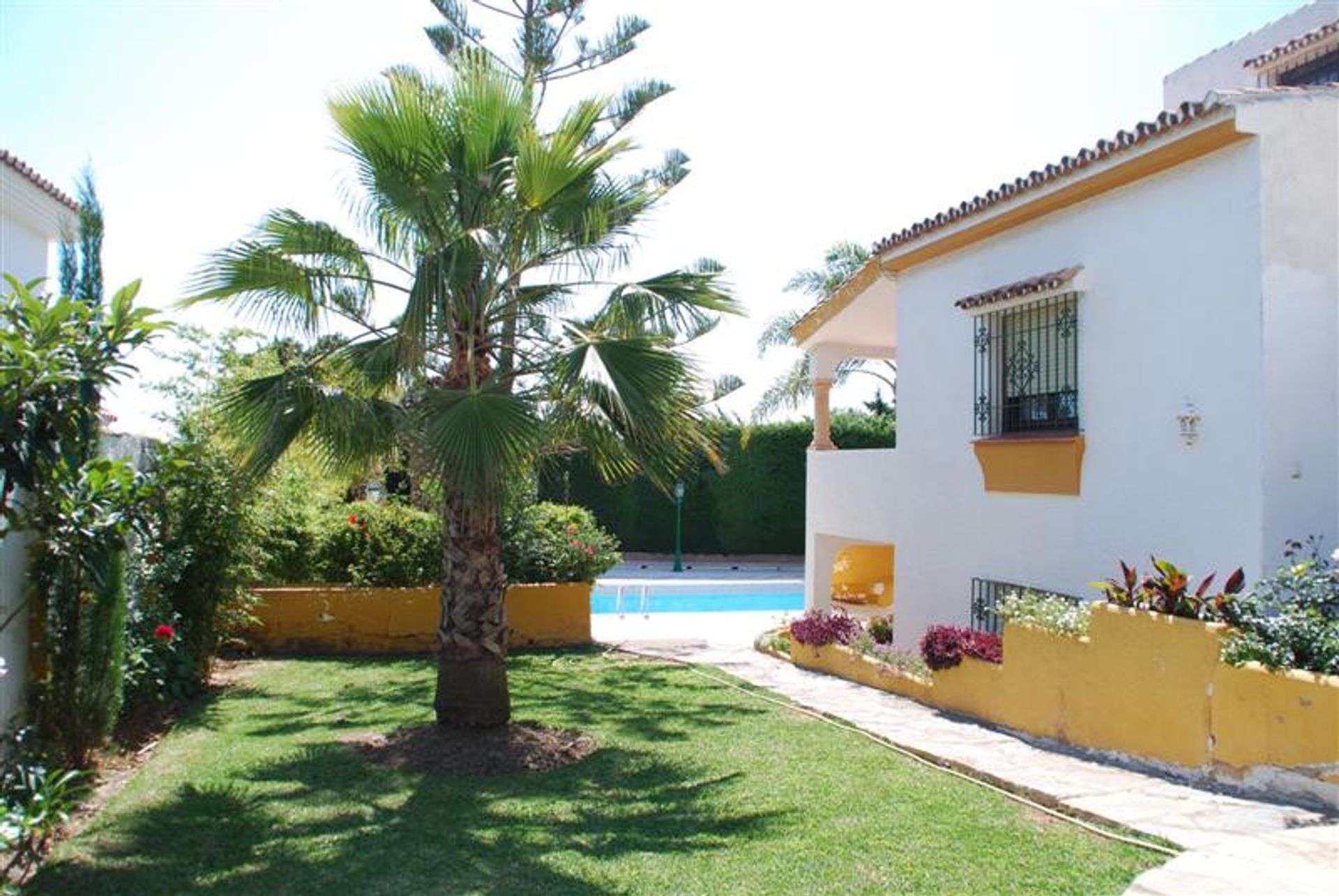 Huis in Estepona, Andalucía 10198652