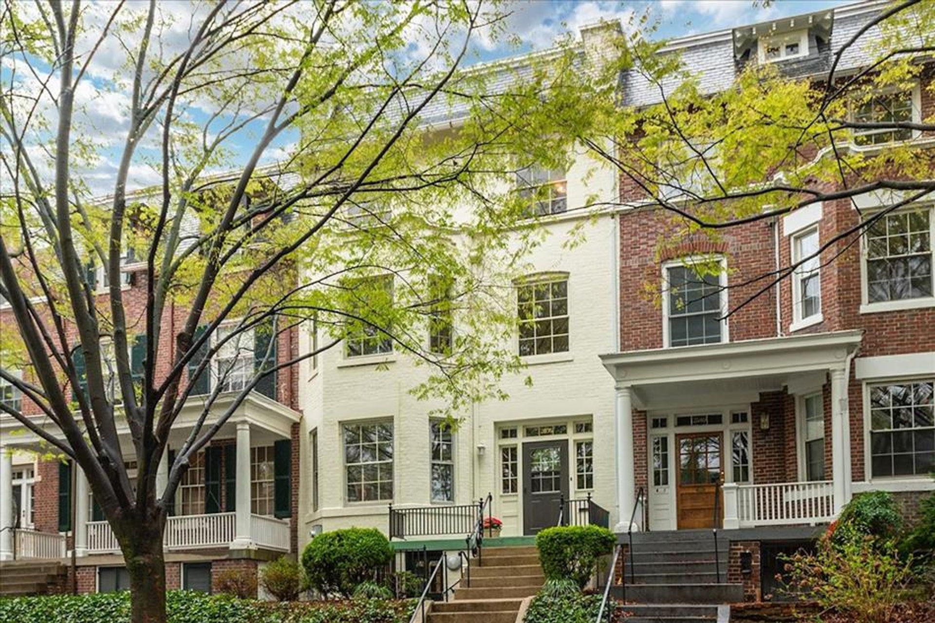 House in Crestwood, District of Columbia 10198828