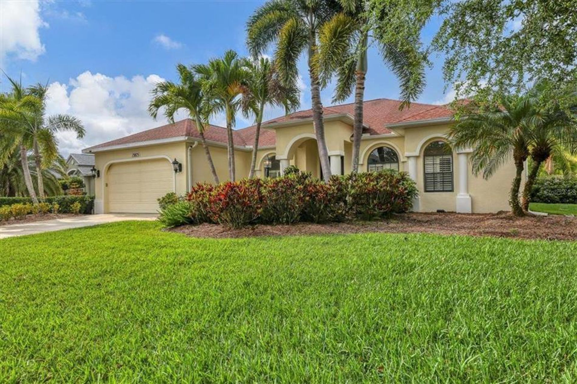 House in Lakewood Ranch, Florida 10199187