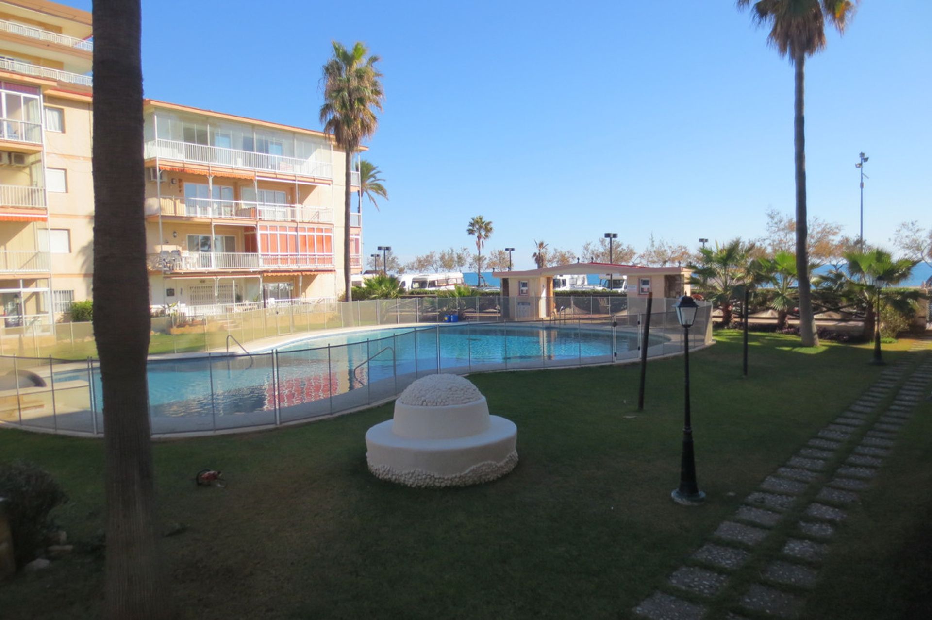 Condominium in Fuengirola, Andalucía 10199626