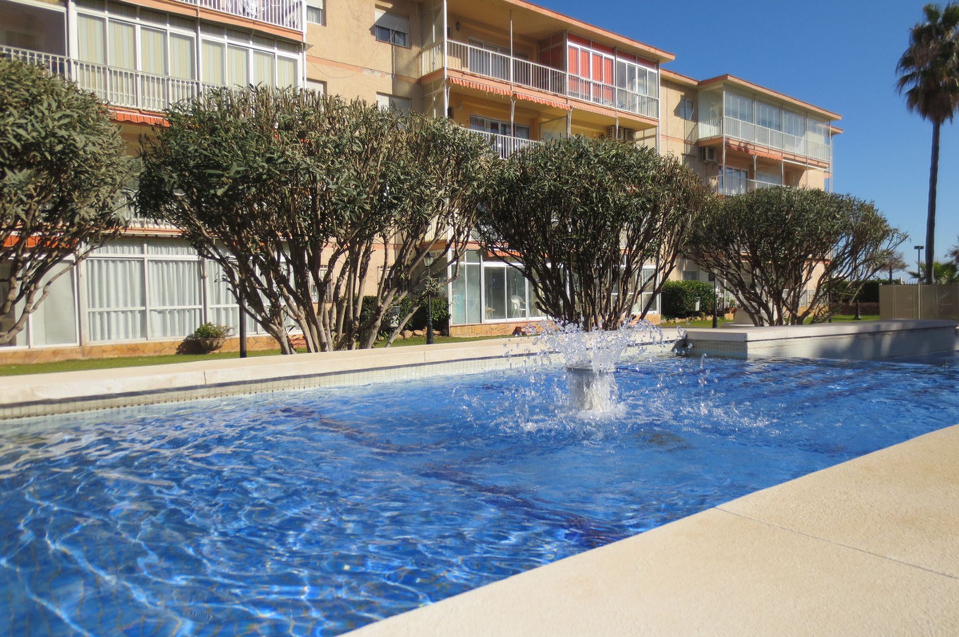 Condominium in Fuengirola, Andalucía 10199626