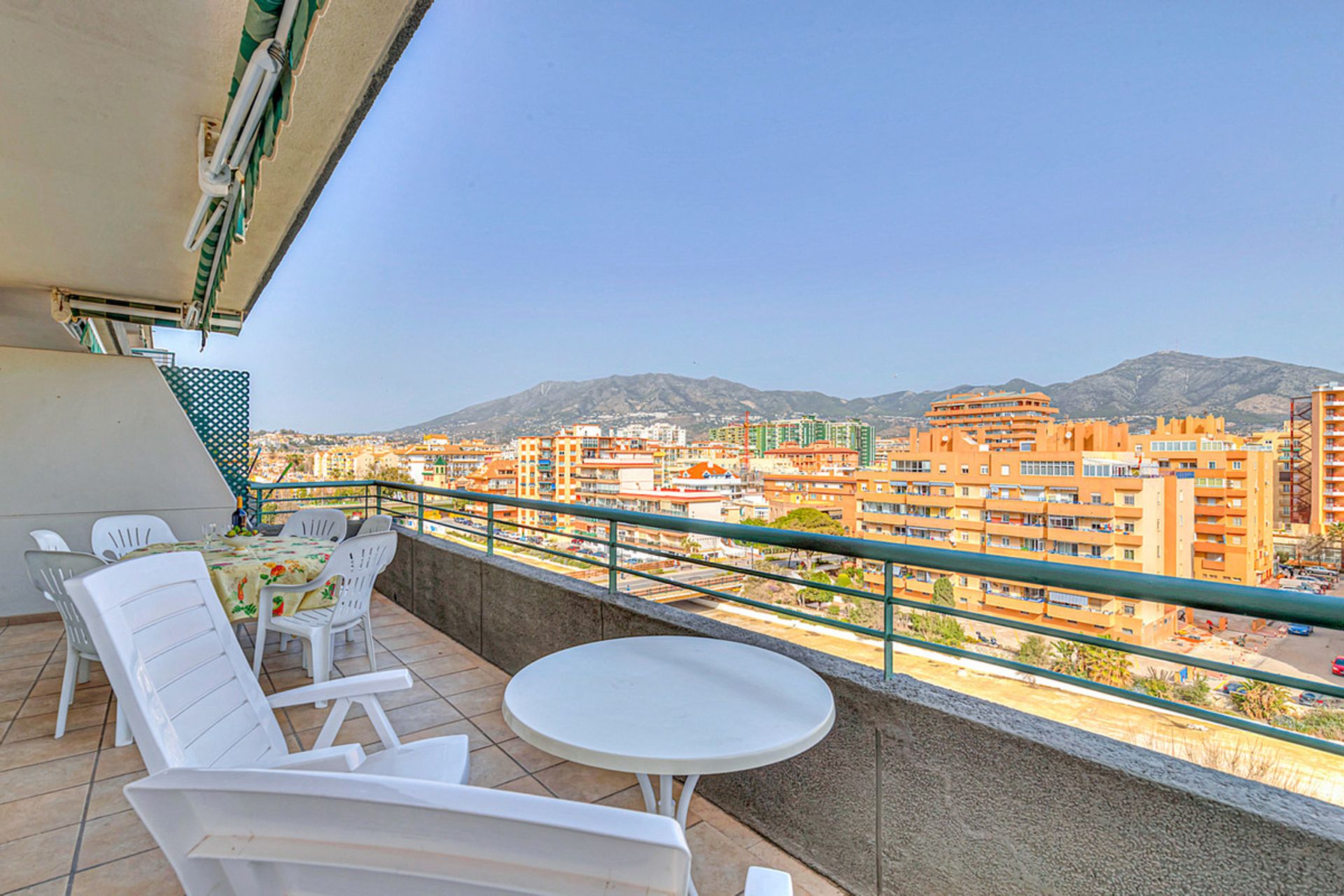 Condominio en Fuengirola, Andalucía 10199657