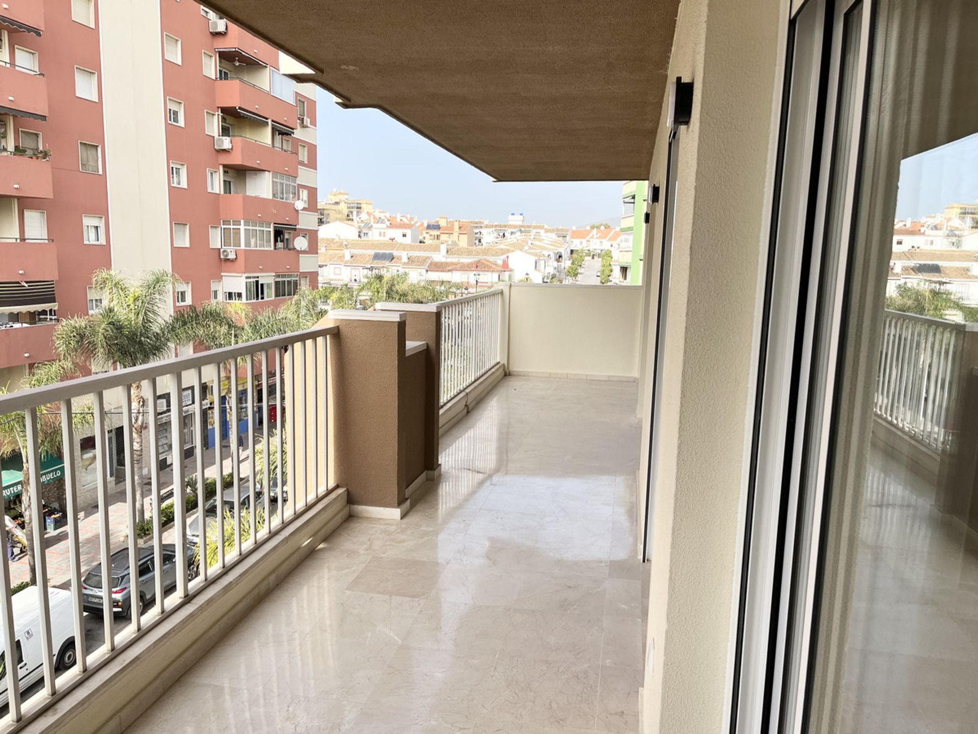 Condominium in Fuengirola, Andalucía 10199667