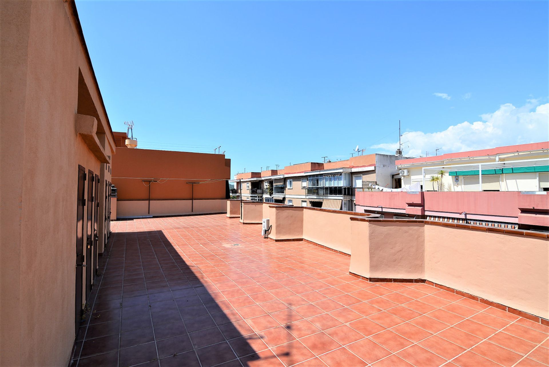 Condominio en Fuengirola, Andalucía 10199679