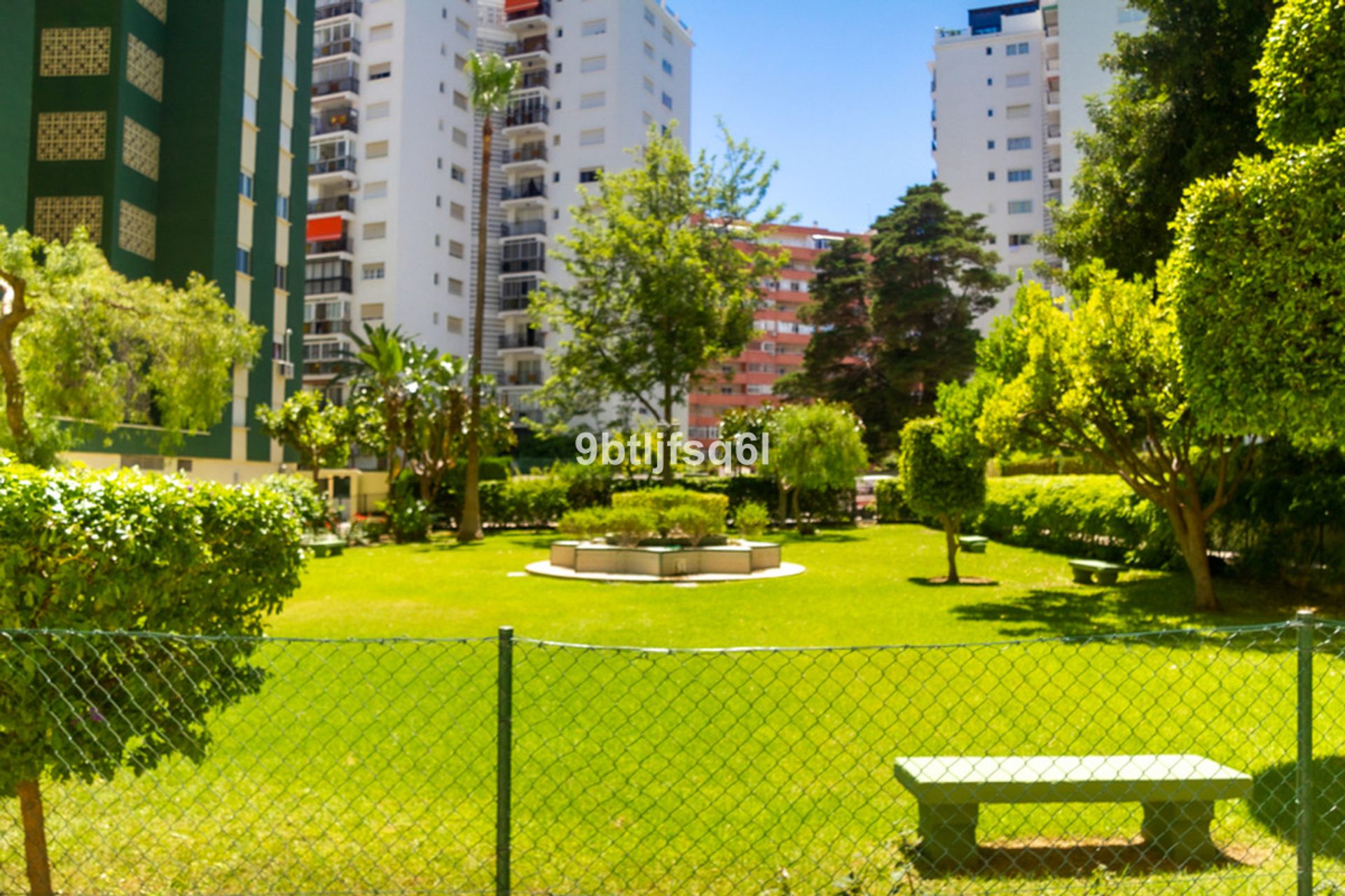 Condominium dans Fuengirola, Andalucía 10199705