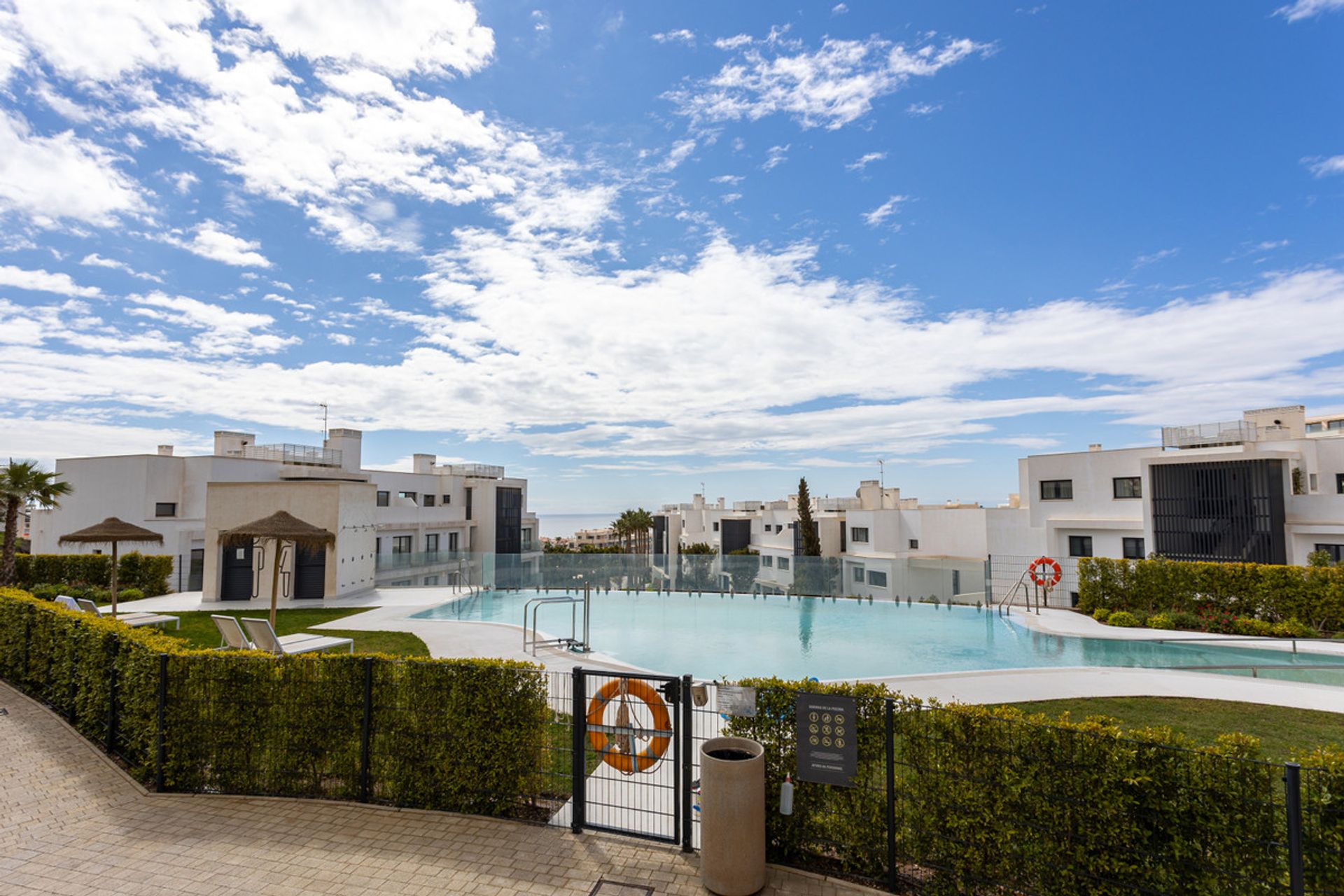 Condominium in Fuengirola, Andalucía 10199710