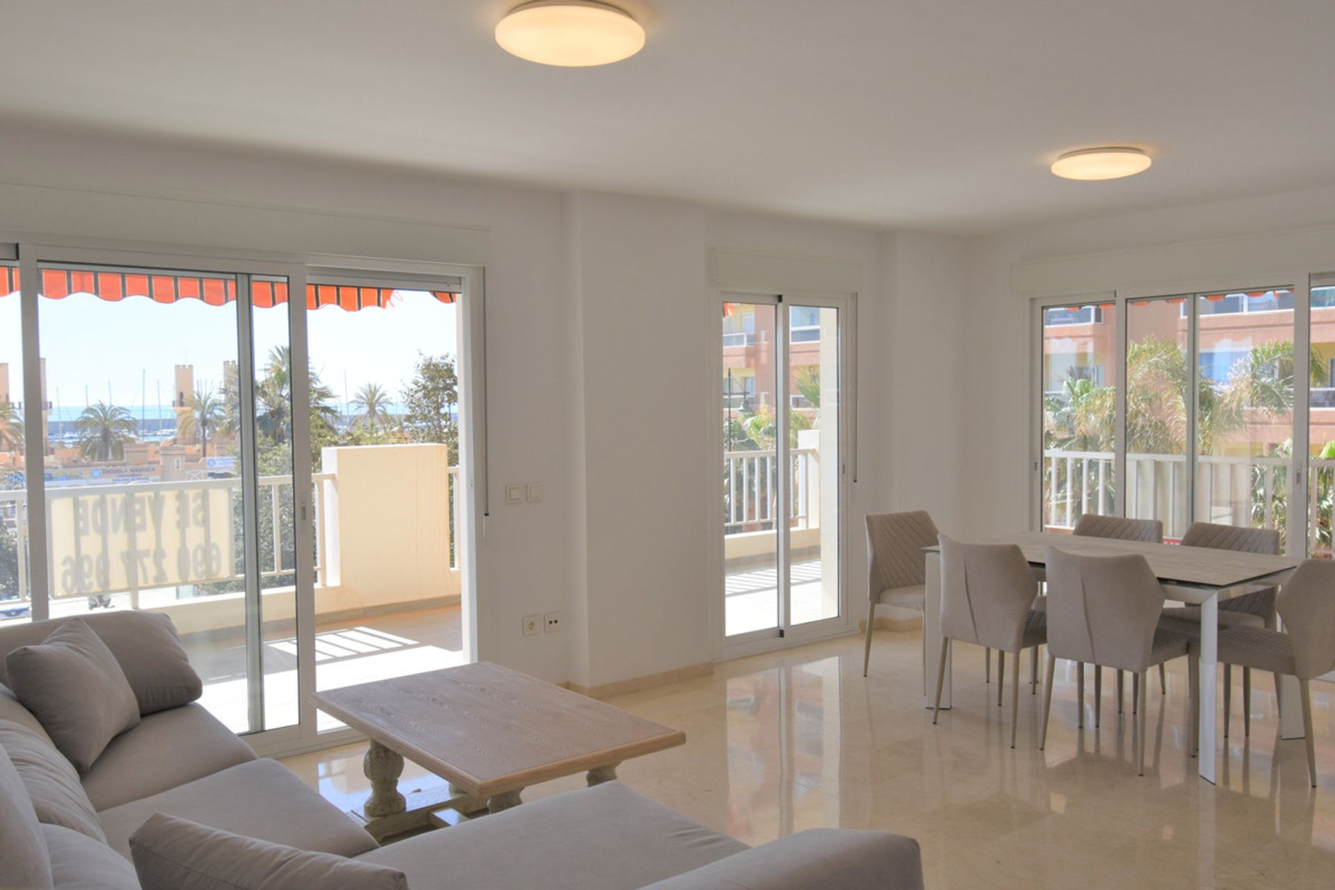 Condominio nel Fuengirola, Andalucía 10199711