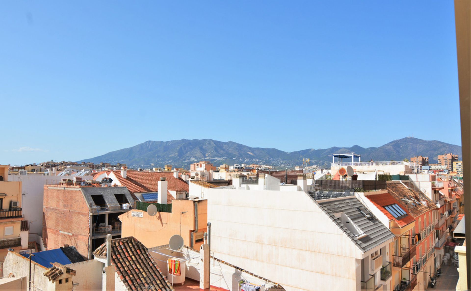 Condominium in Fuengirola, Andalucía 10199718