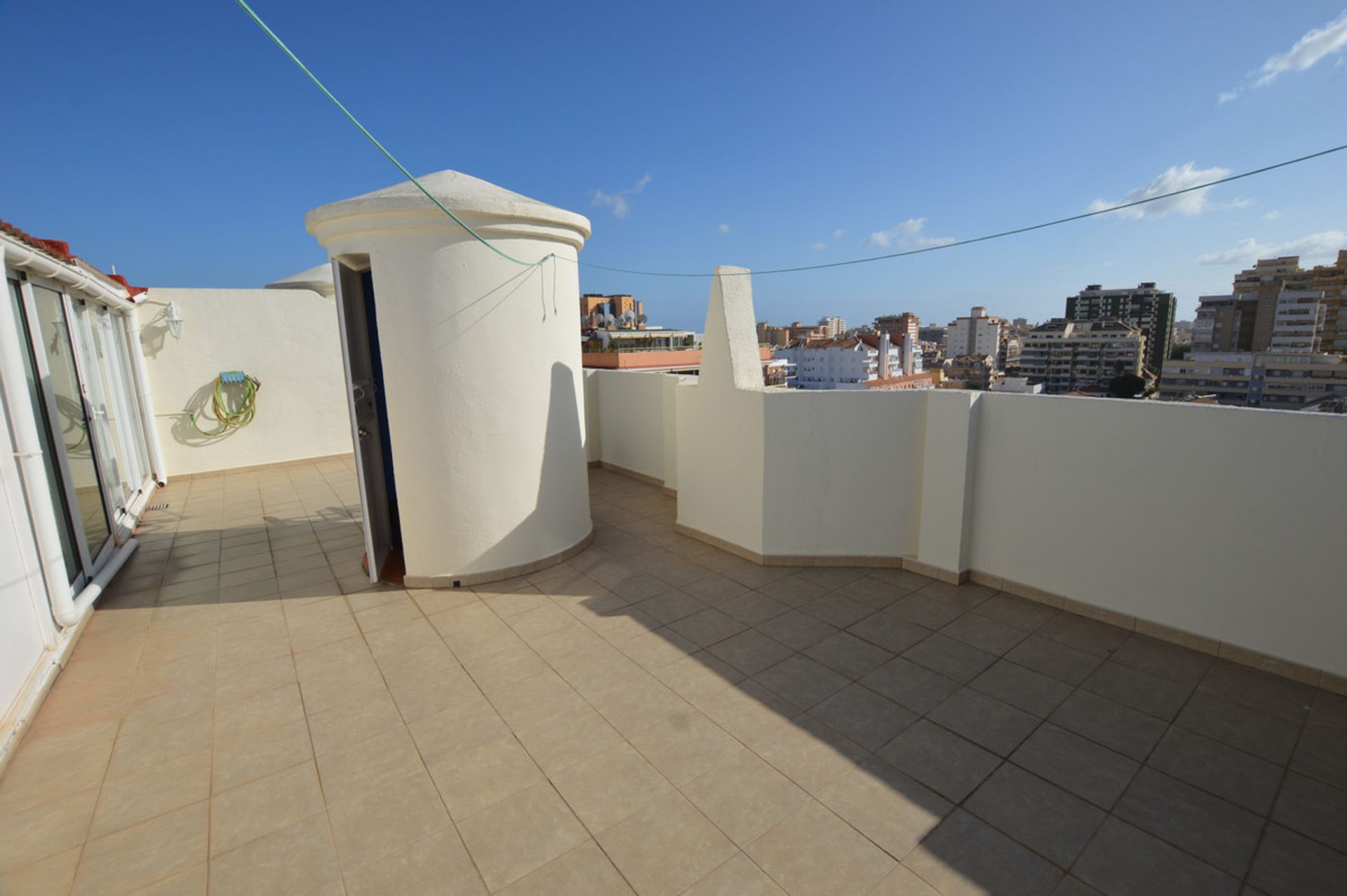 Condominio nel Fuengirola, Andalucía 10200225