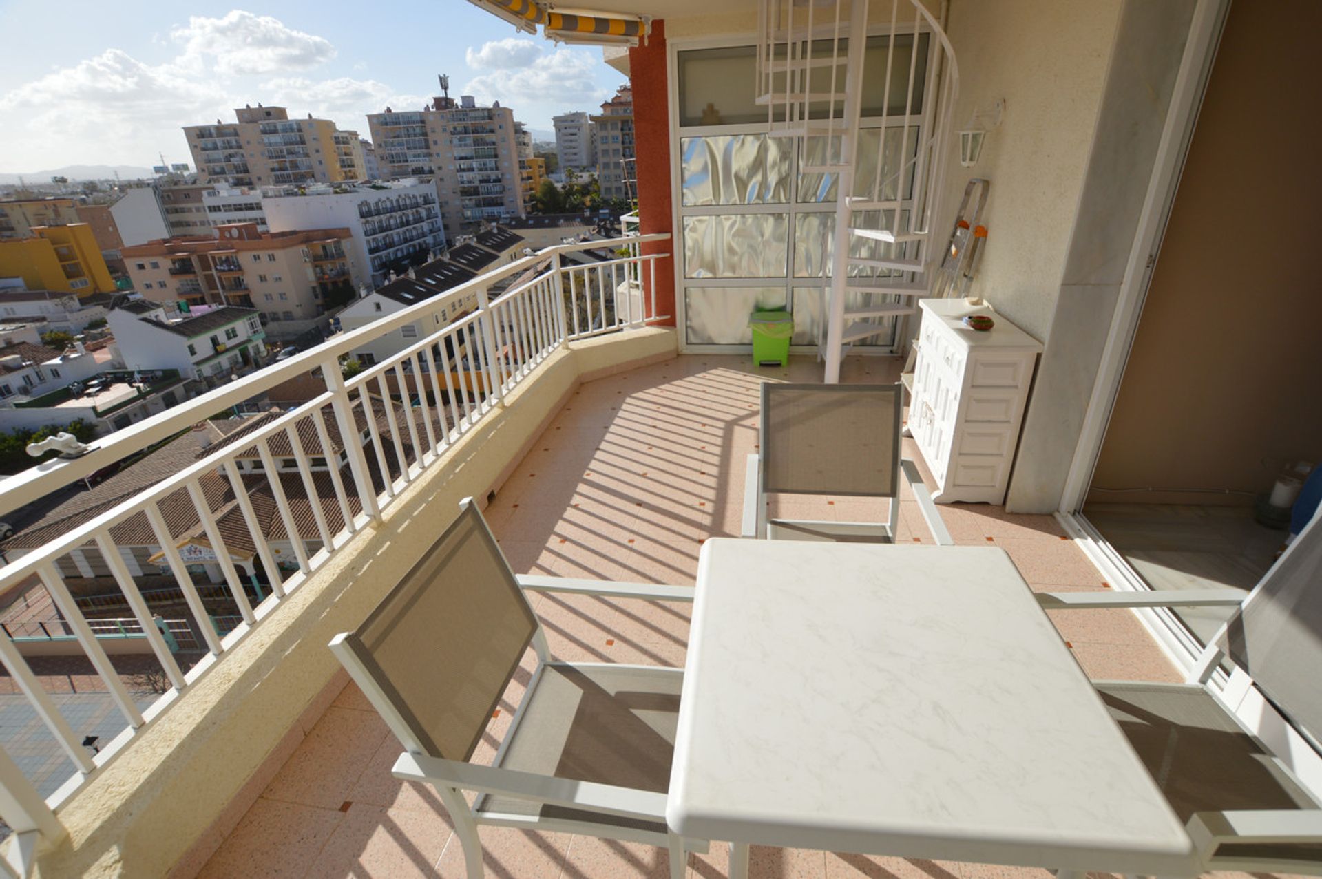 Condominio nel Fuengirola, Andalucía 10200225