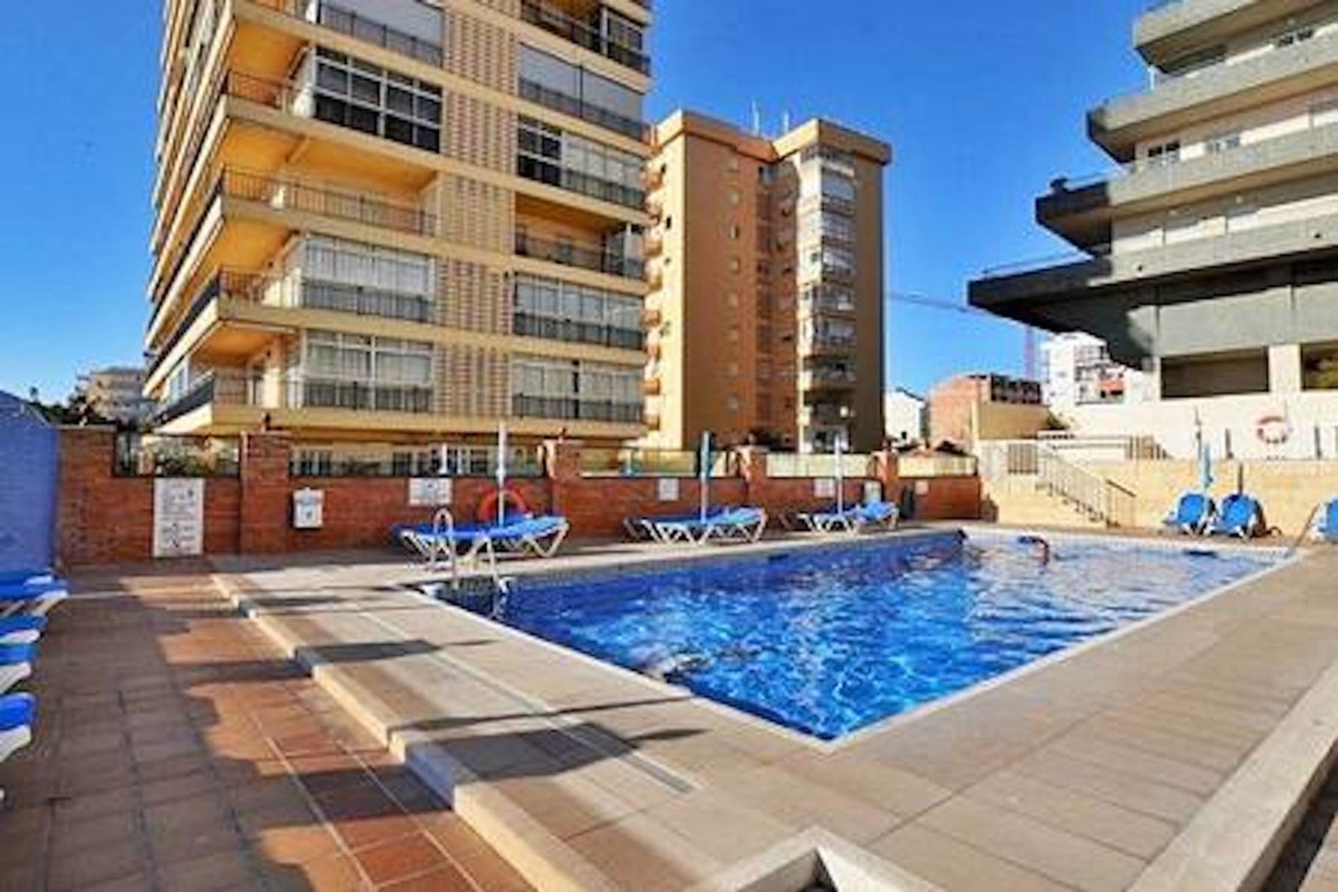 Condominium dans Fuengirola, Andalucía 10200227