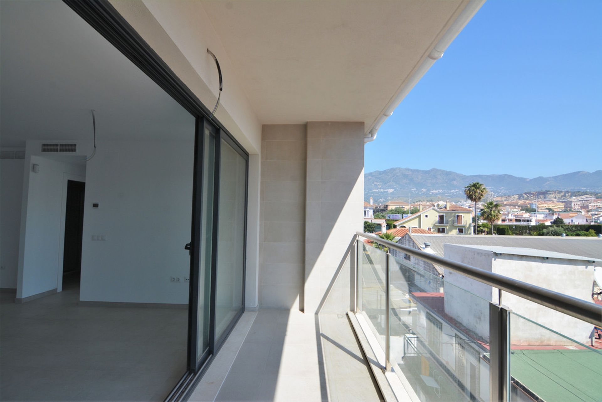 Condominium in Fuengirola, Andalucía 10200230