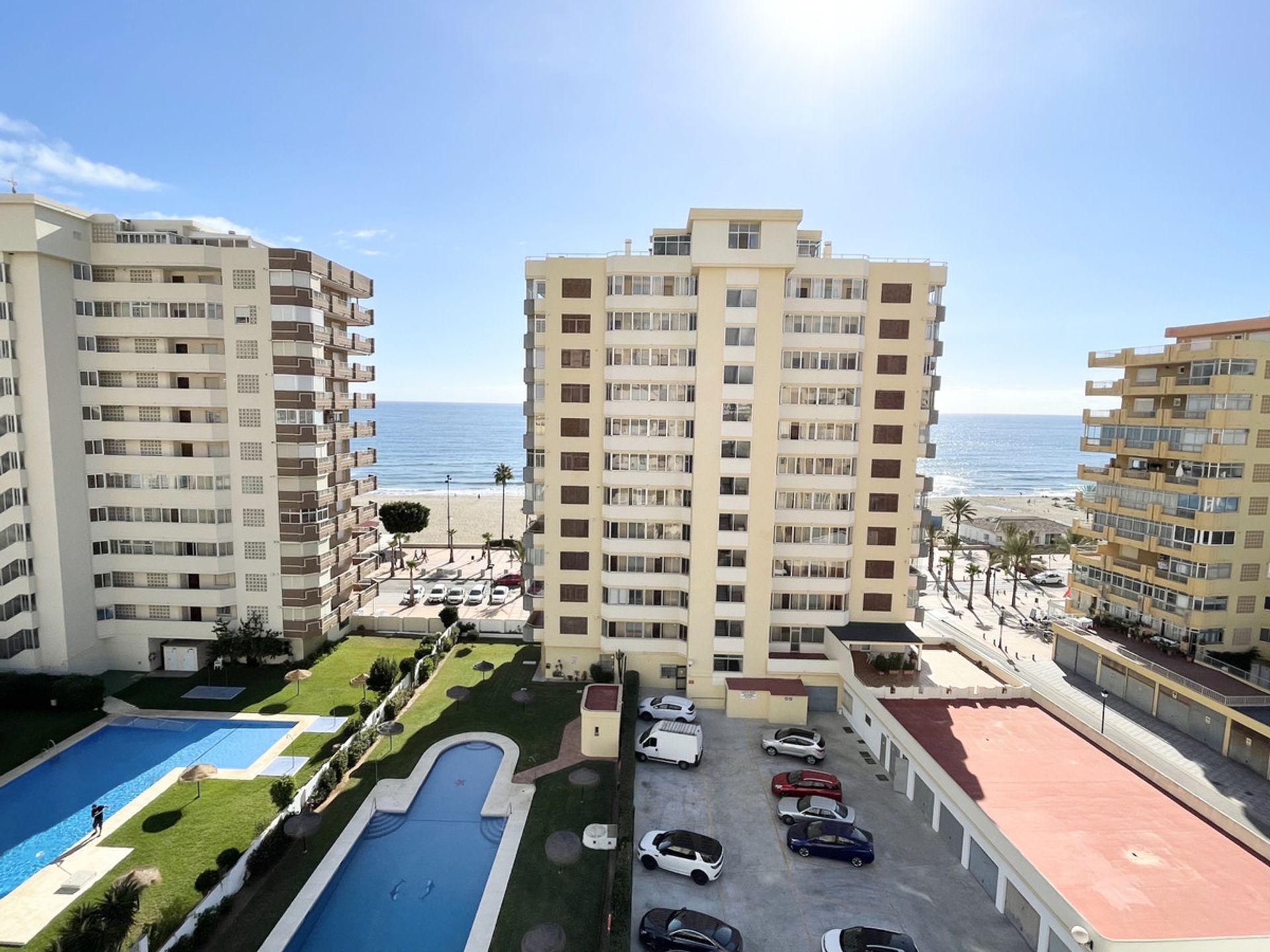 Condominio en Fuengirola, Andalucía 10200235