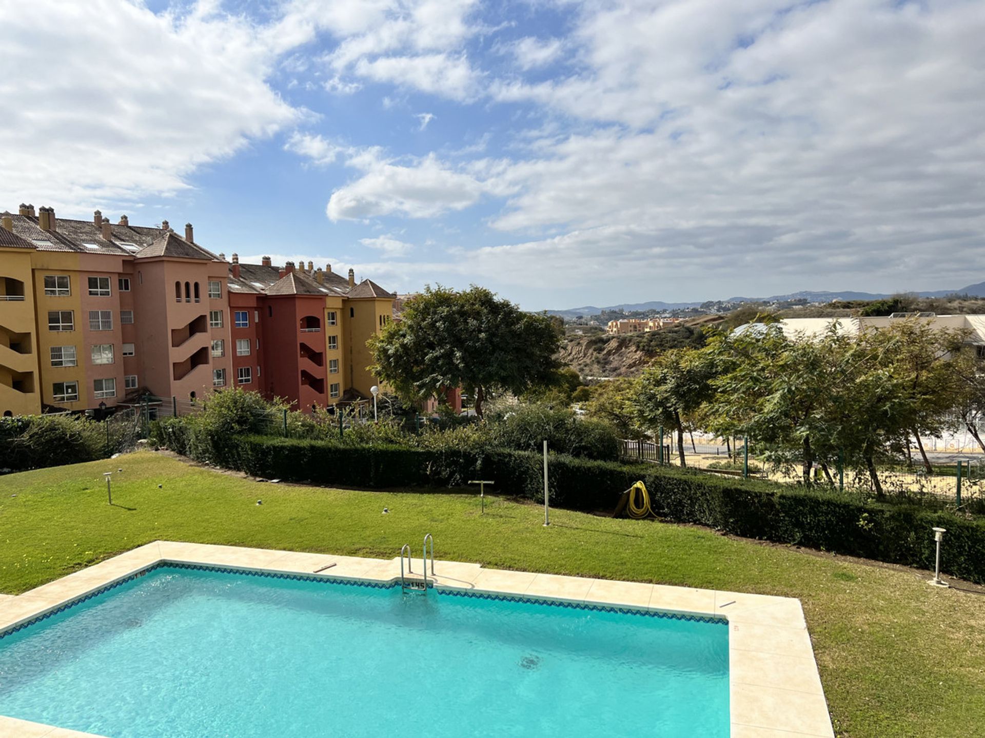 Condominio nel Santa Fe de los Boliches, Andalusia 10200334