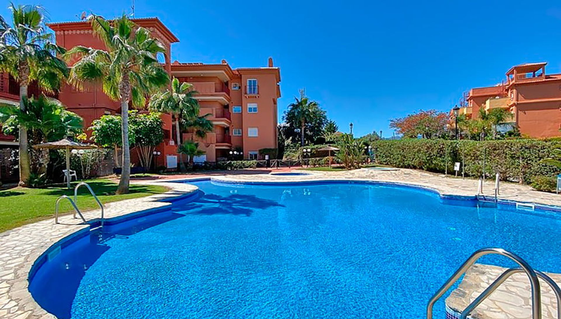 Condominio en marbella, Andalucía 10200616