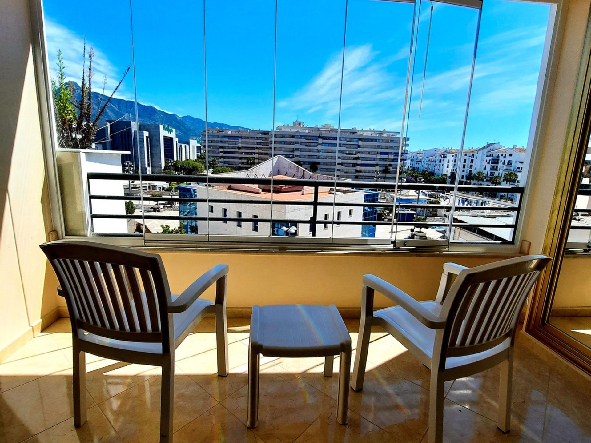 Condominio en Marbella, Andalucía 10200666