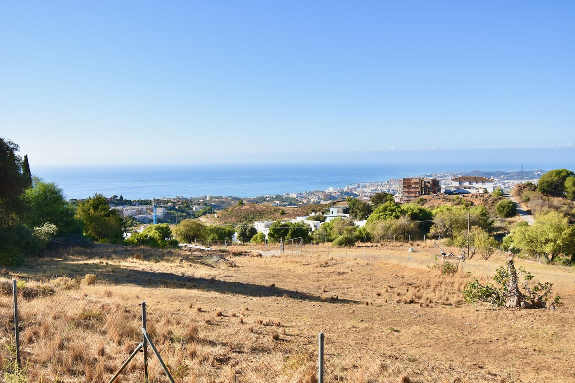 Land in Alhaurin el Grande, Andalusia 10201182