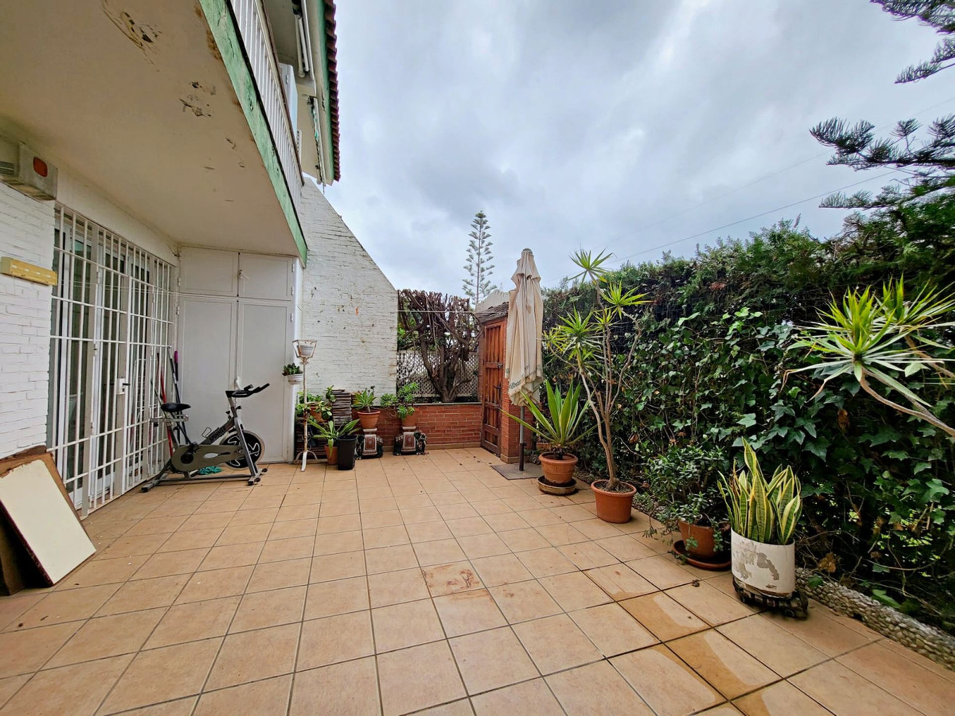 Condominium in Marbella, Andalucía 10201468