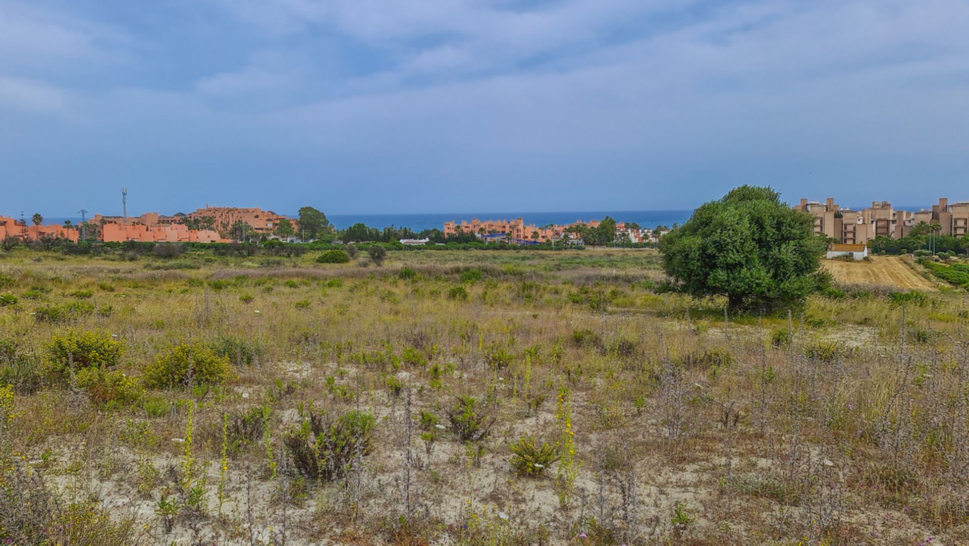 土地 在 Marbella, Andalucía 10201597