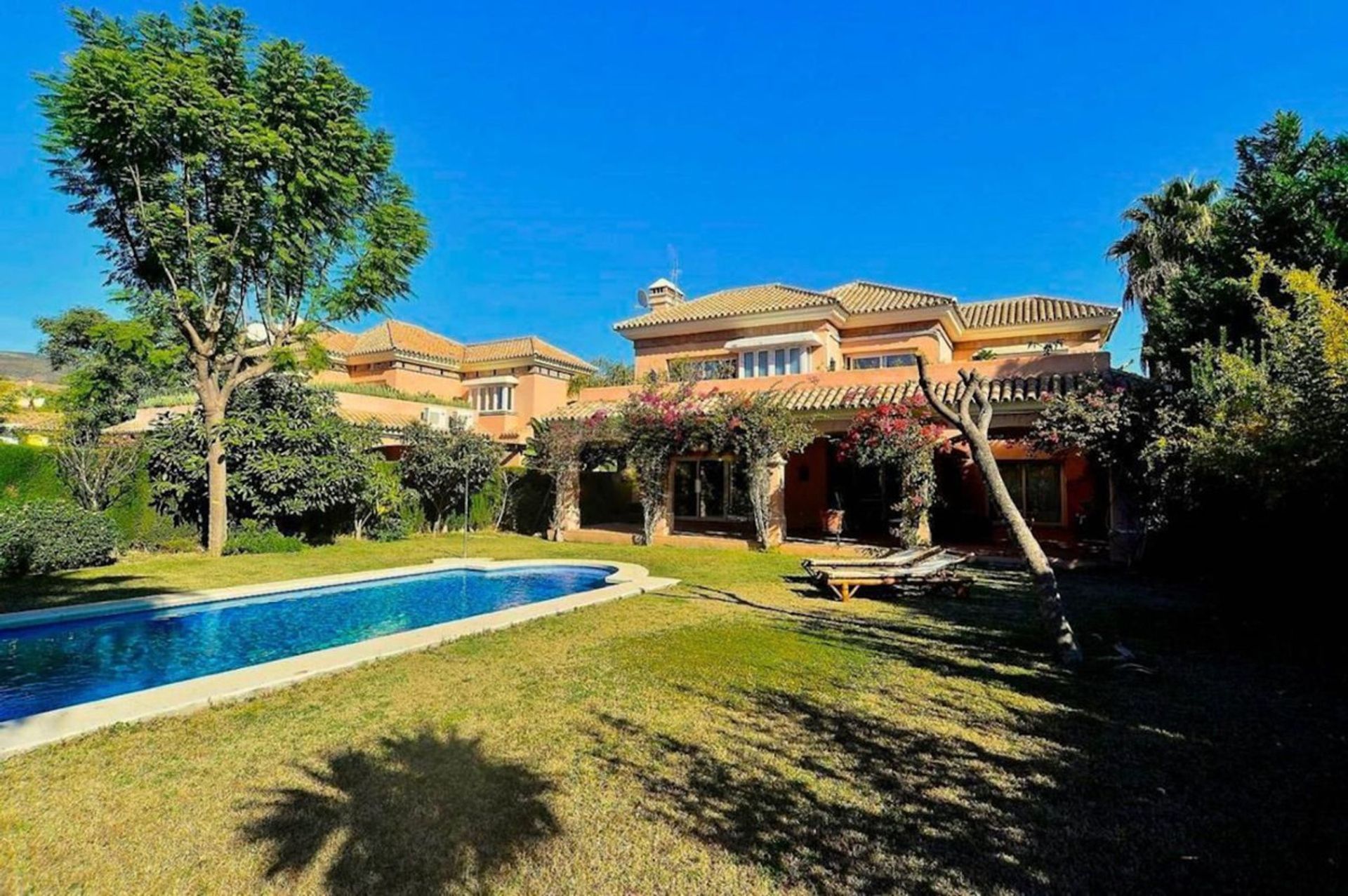 House in El Angel, Andalusia 10201902