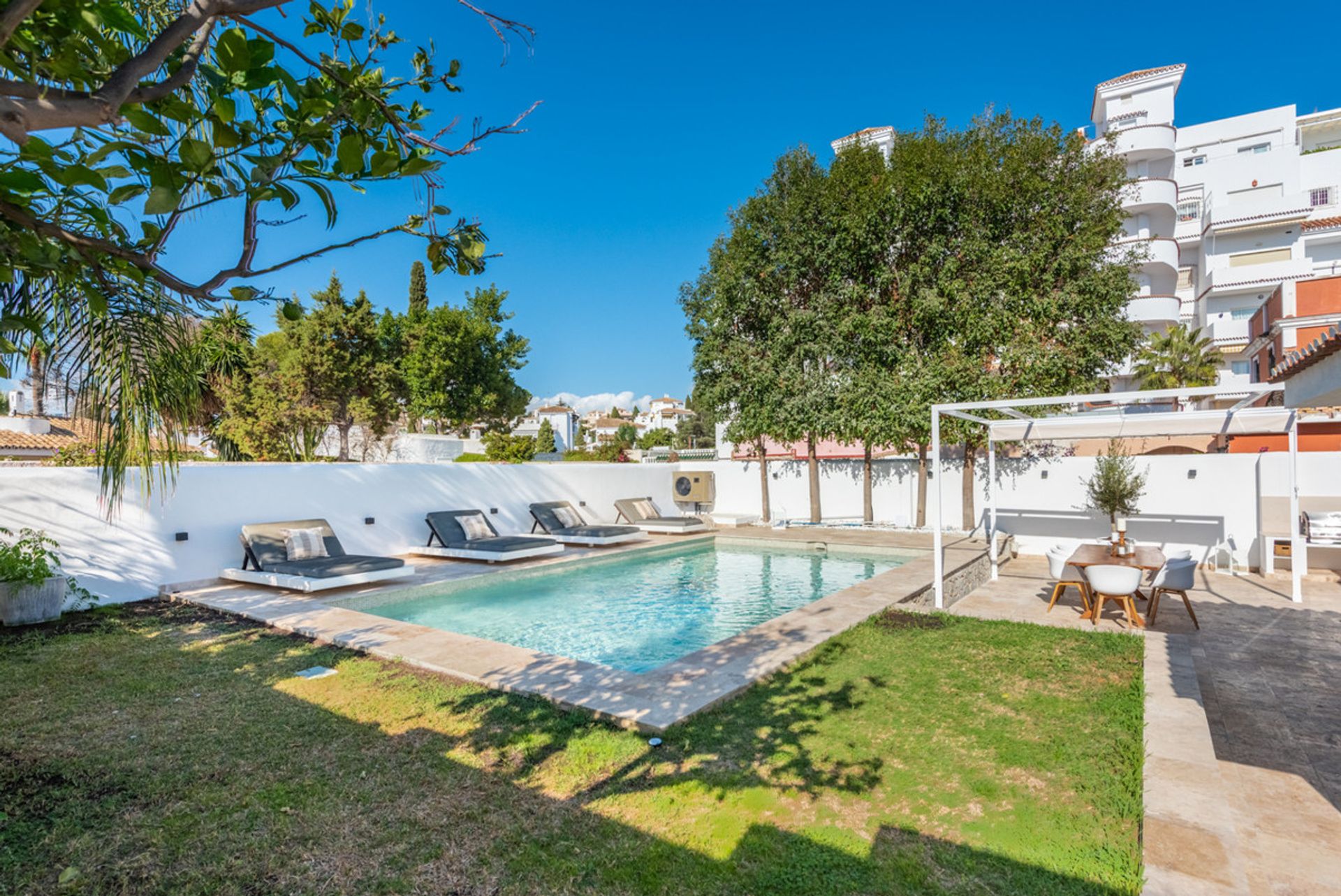 casa en Marbella, Andalucía 10201936