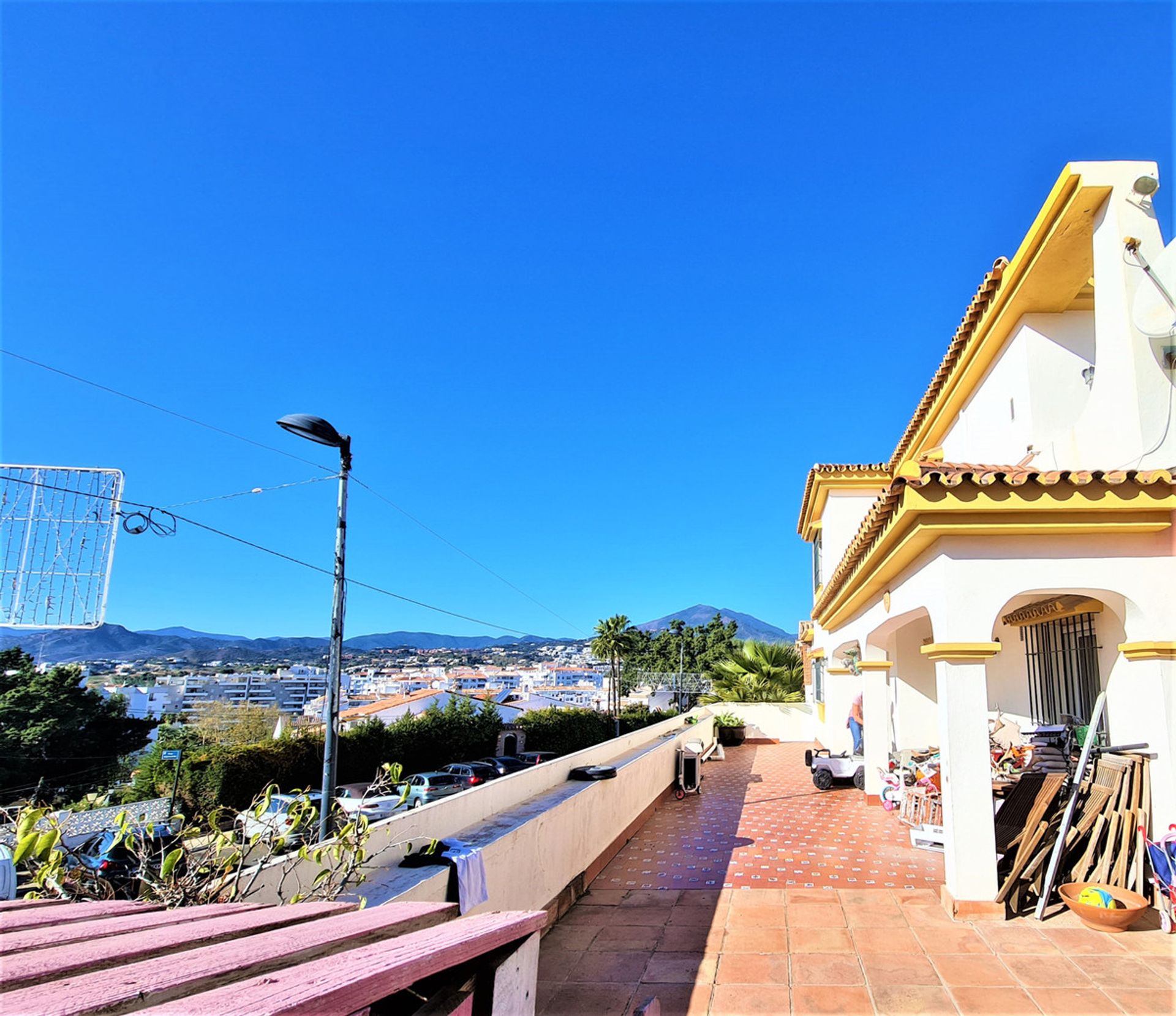 House in Marbella, Andalucía 10201942