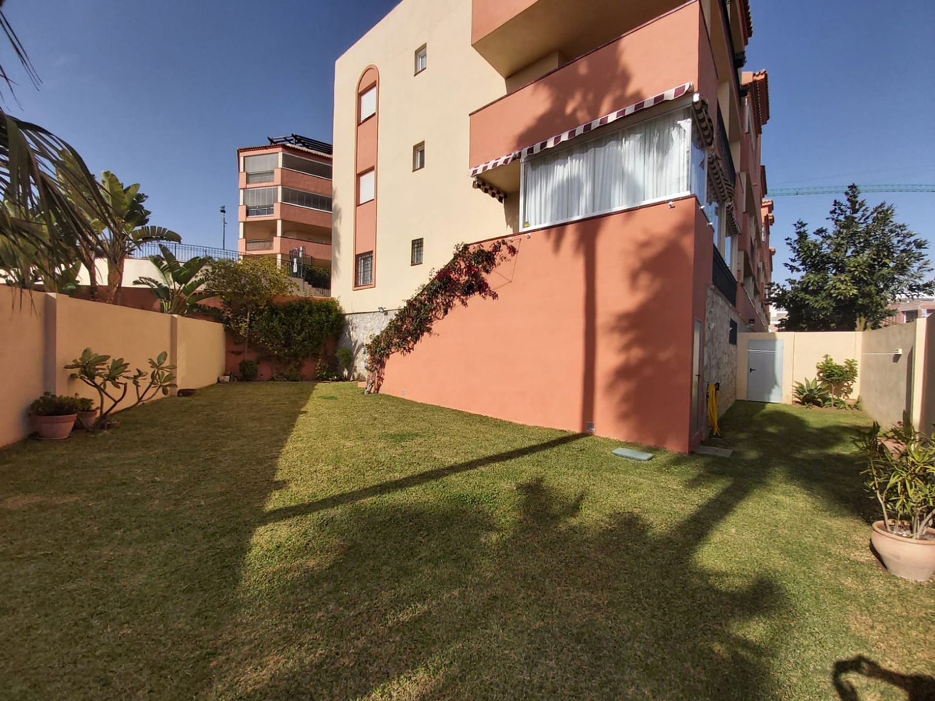 Condominium dans , Andalucía 10202058