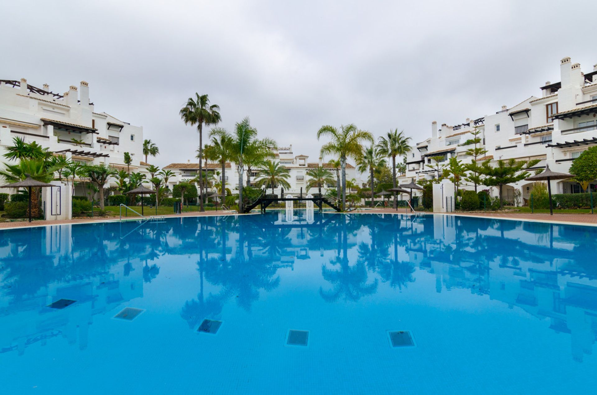 Condominium in San Pedro de Alcántara, Andalusia 10202151