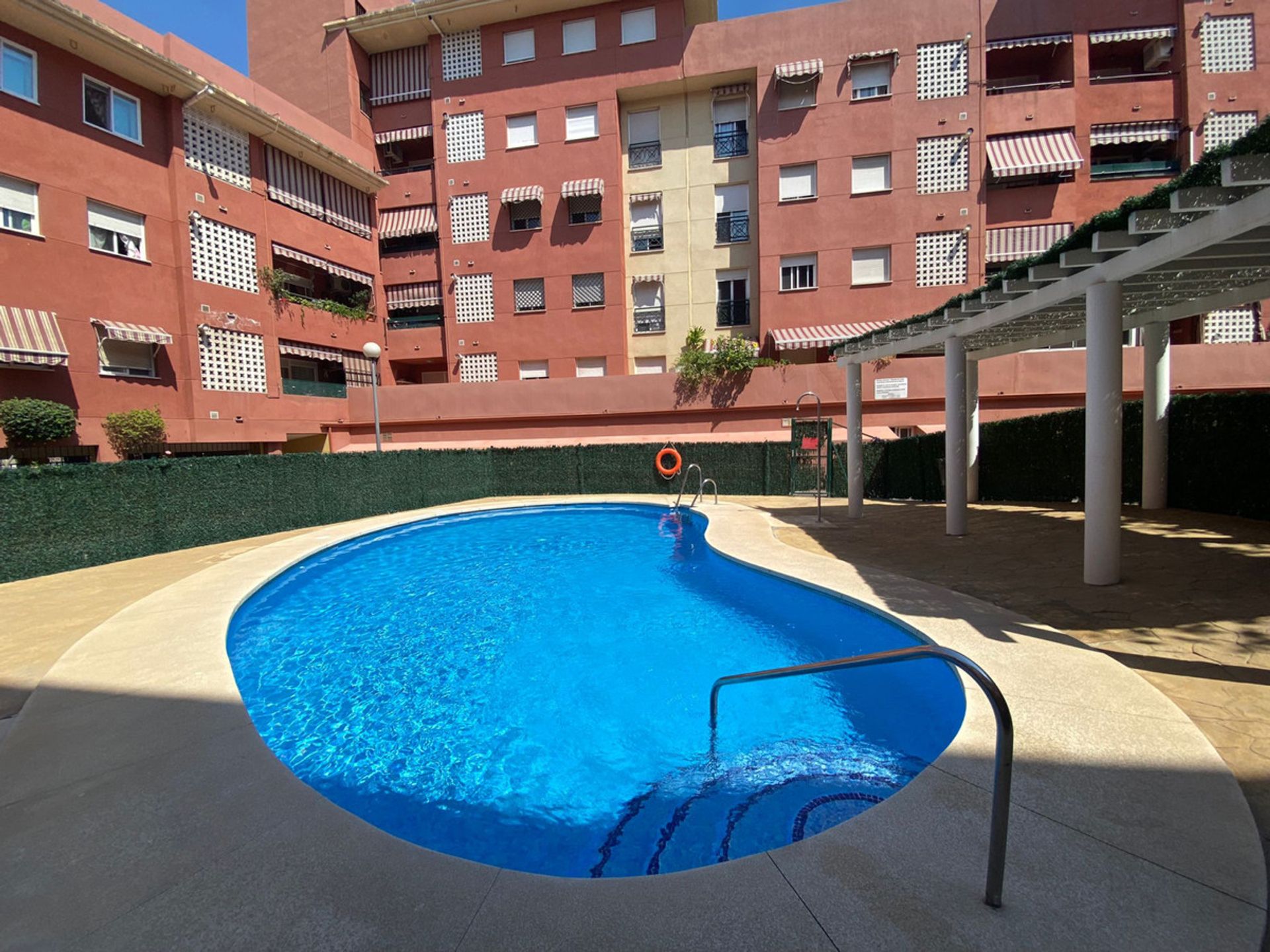 Condominium in Marbella, Andalucía 10202169