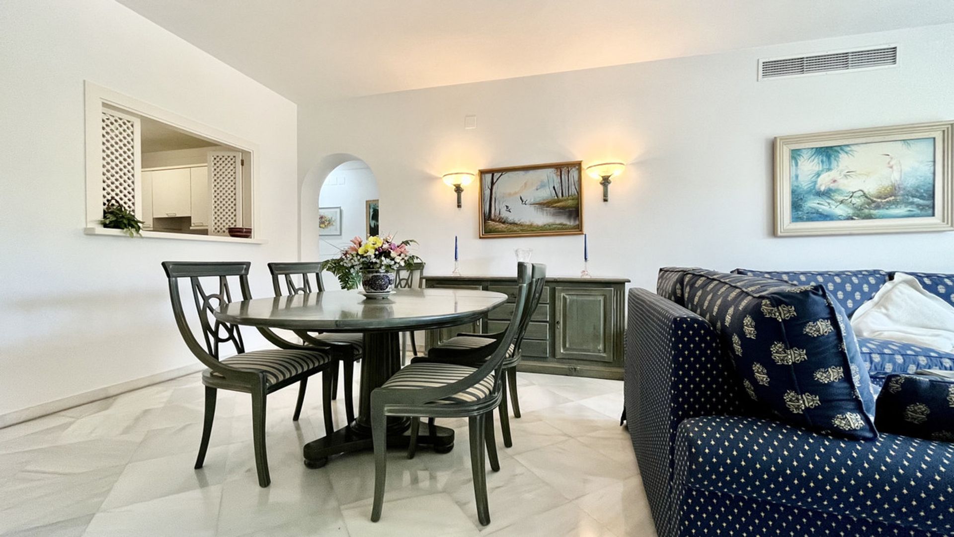 Condominium in Marbella, Andalucía 10202452