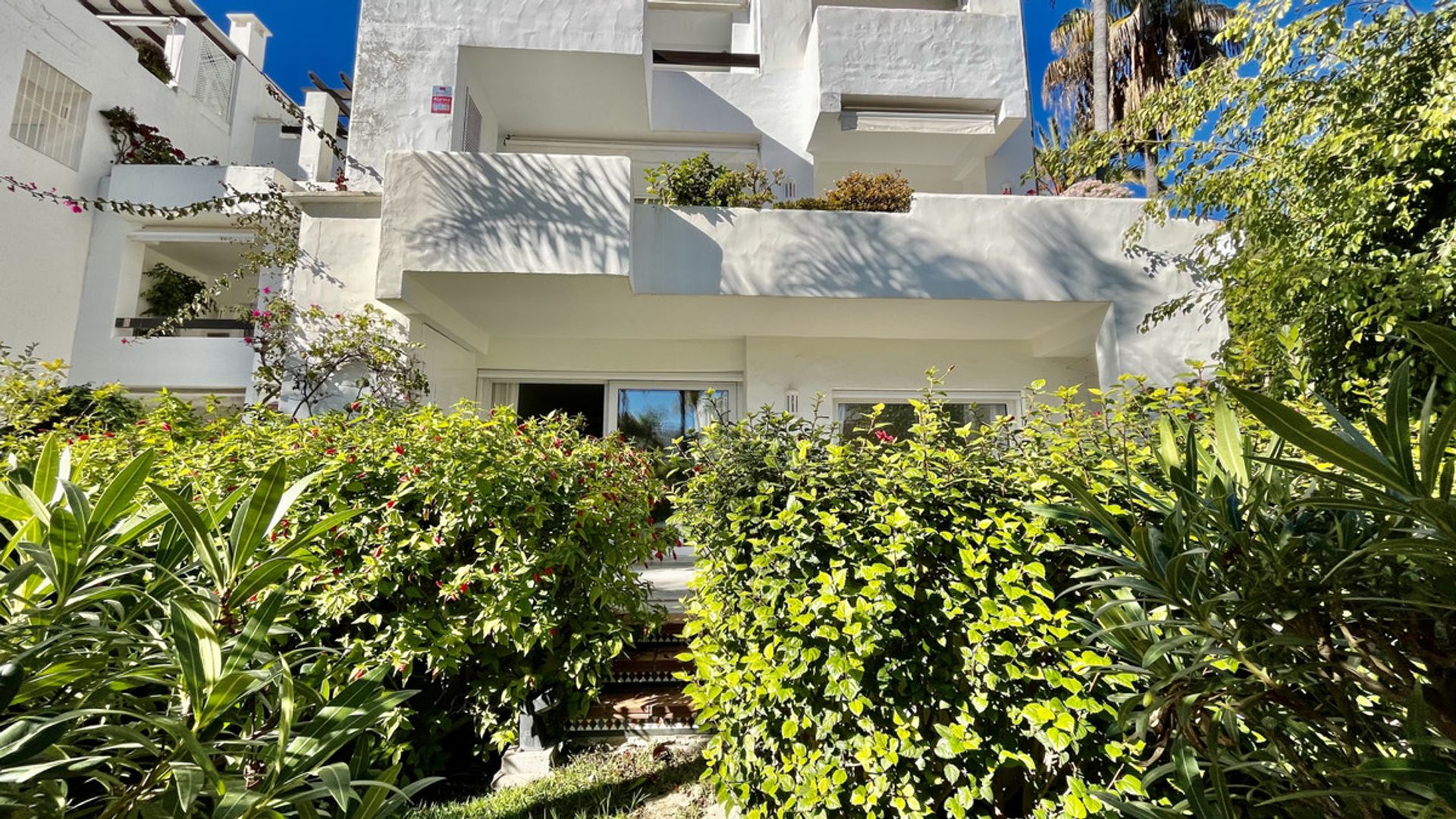 Condominium in Marbella, Andalucía 10202452