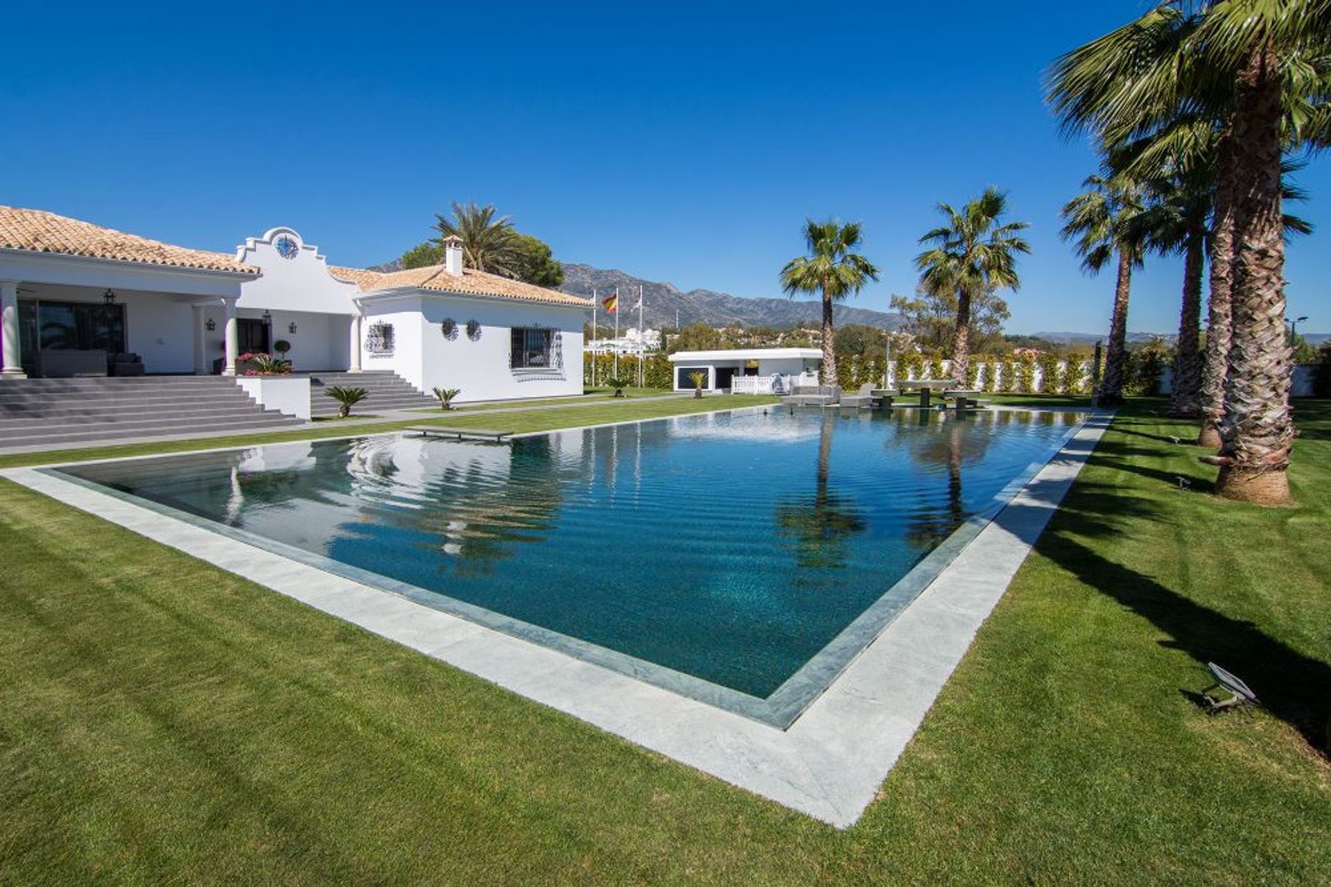 Huis in Marbella, Andalucía 10202487