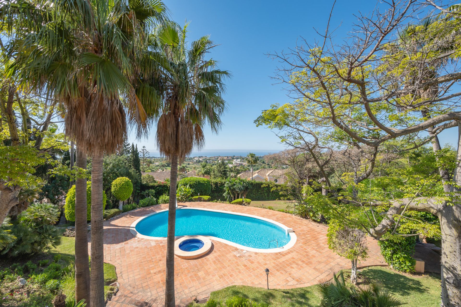 Huis in Marbella, Andalucía 10202502