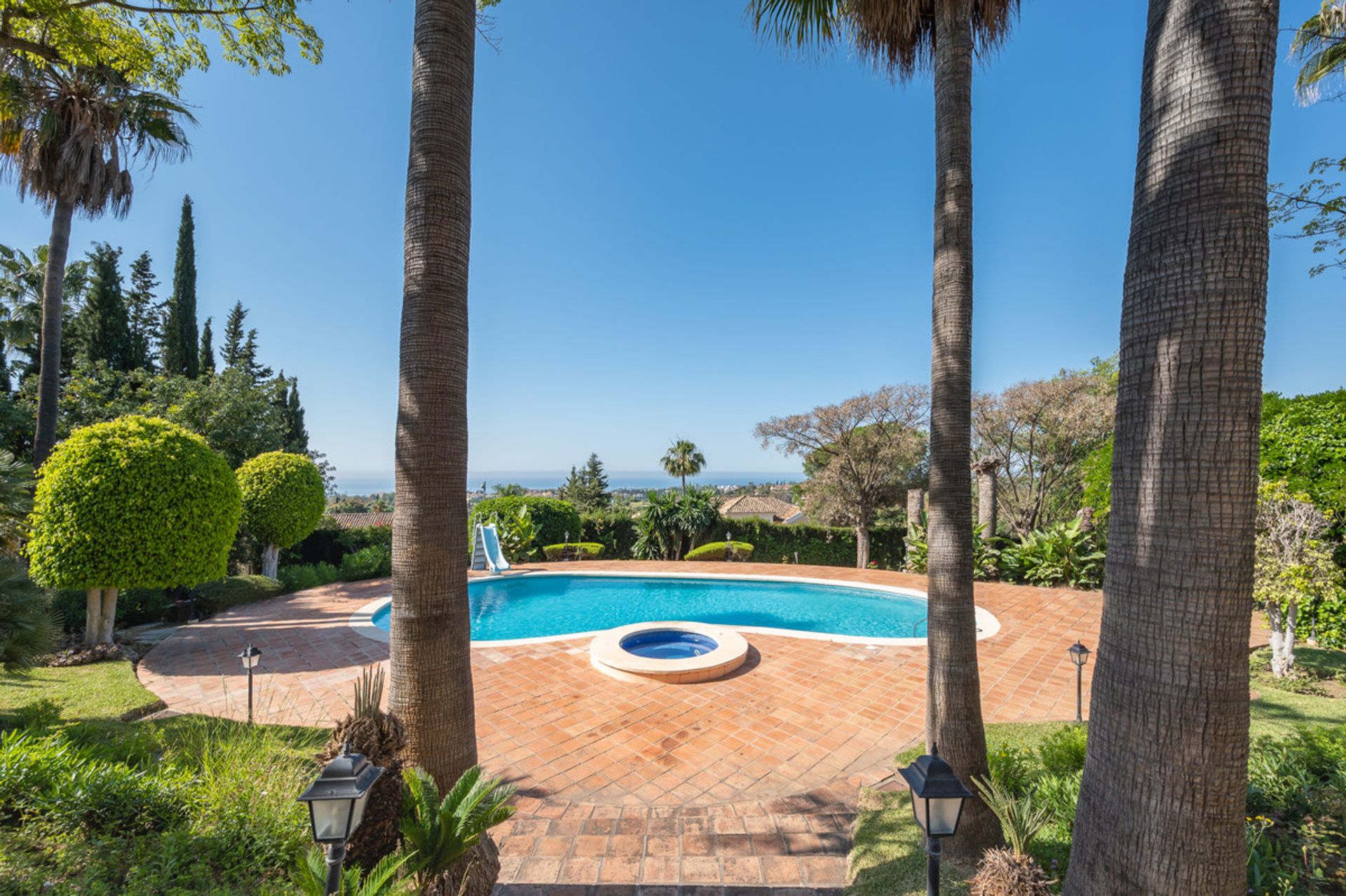 Huis in Marbella, Andalucía 10202502