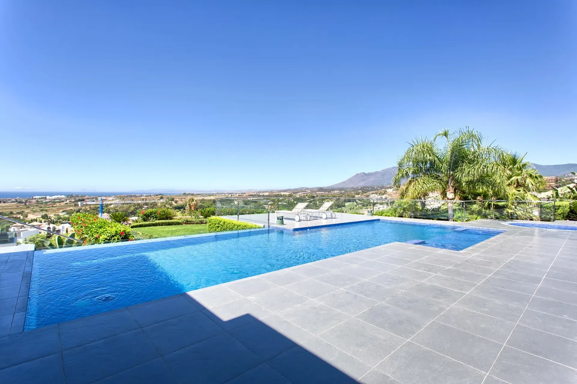 Huis in Marbella, Andalucía 10202793