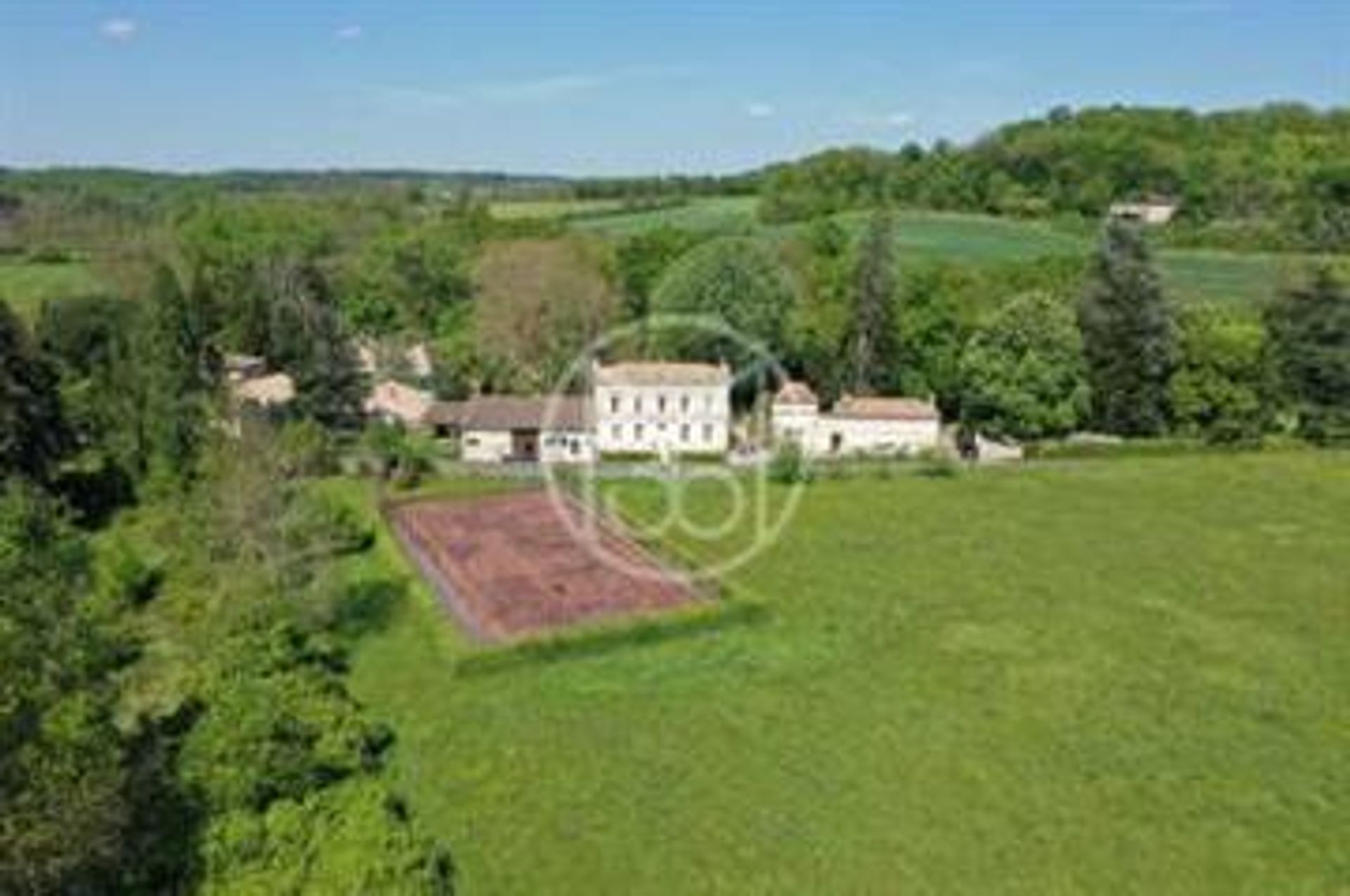 Casa nel Sainte-Foy-la-Grande, Nouvelle-Aquitaine 10204010