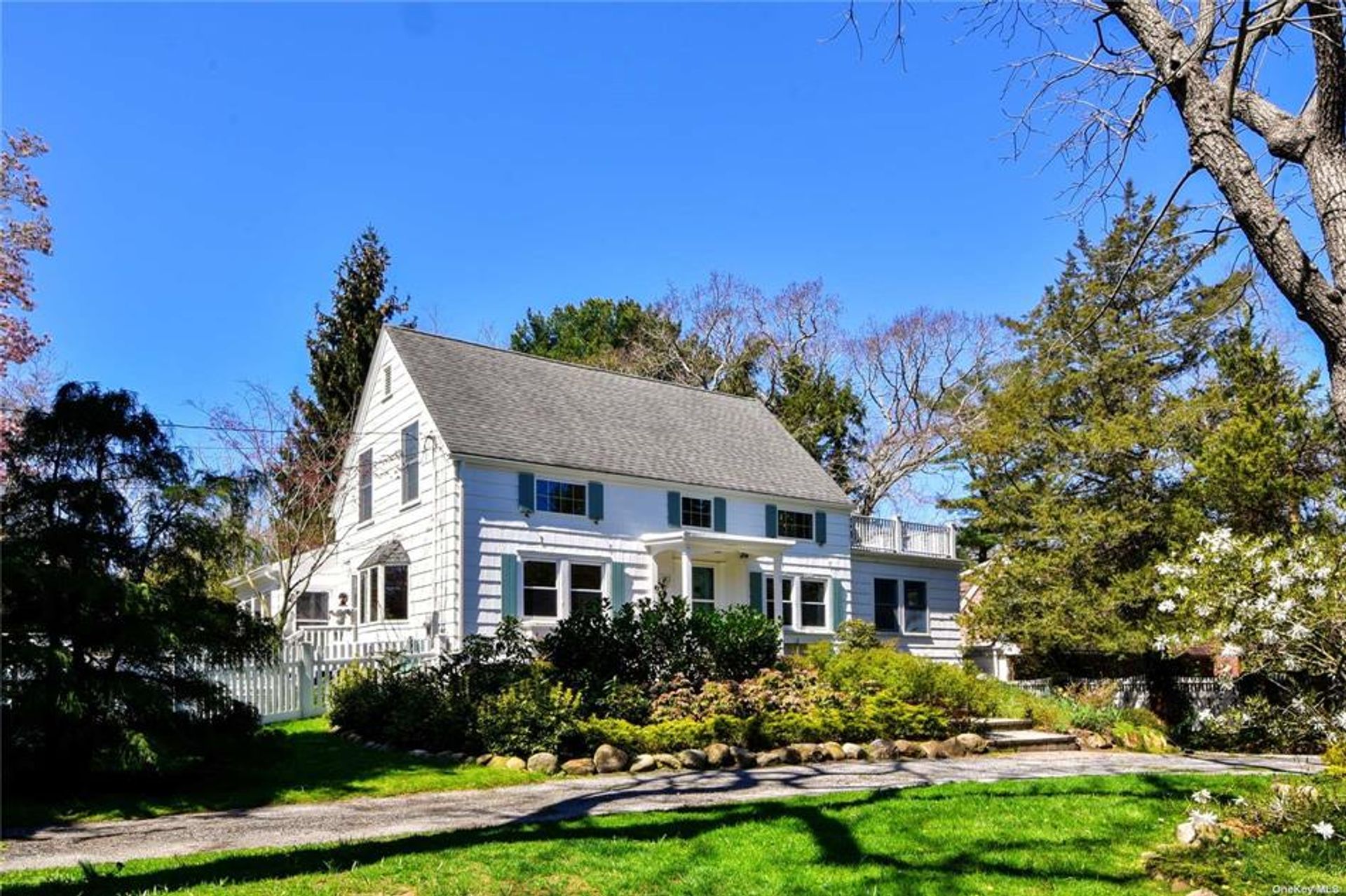 House in Wildwood, New York 10204244