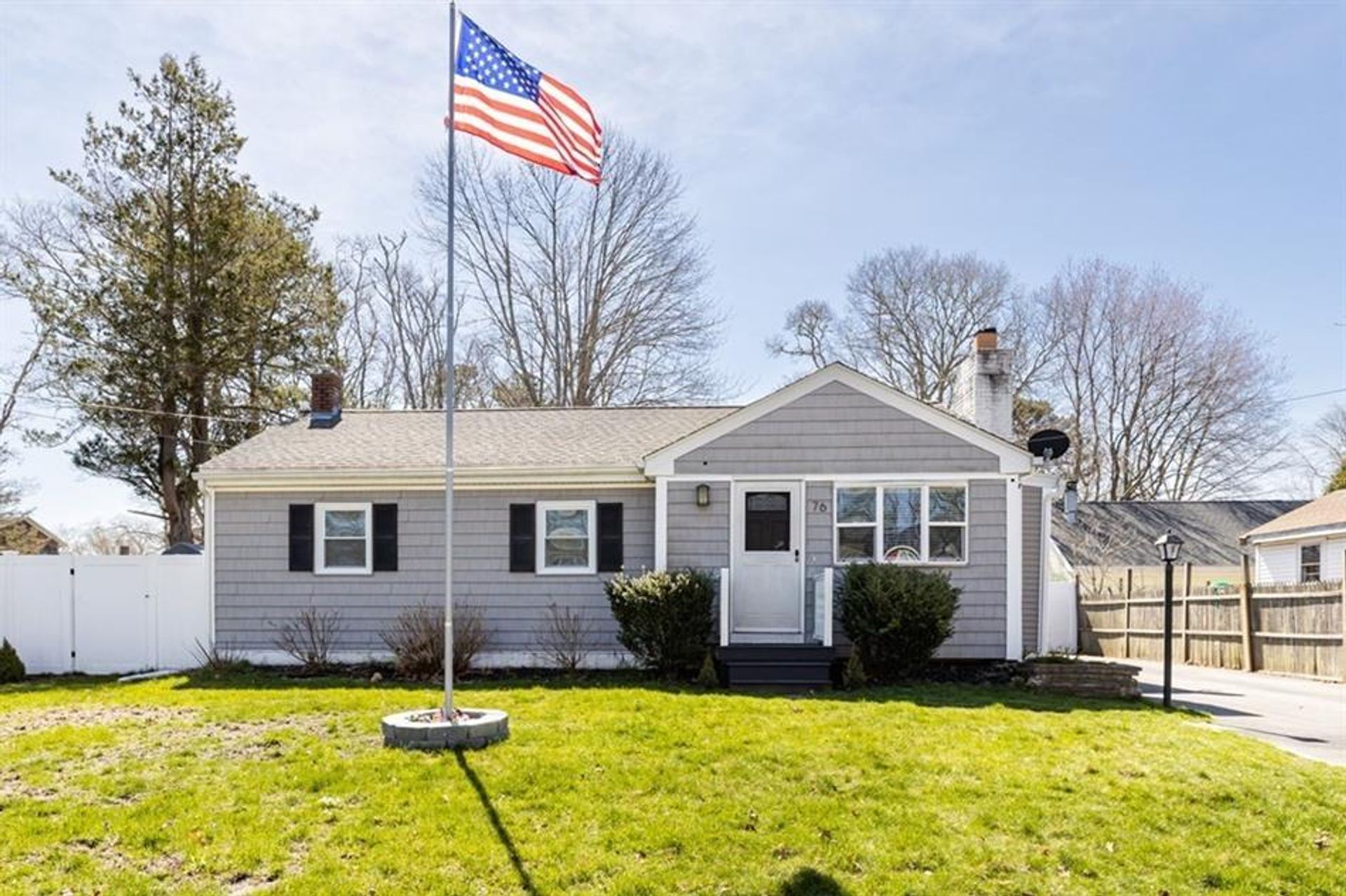 House in Point Independence, Massachusetts 10204294