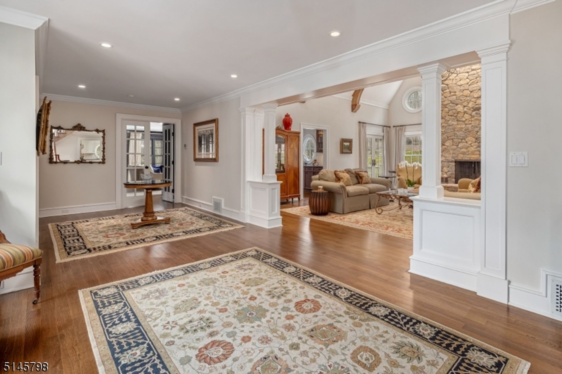 Dom w Bernardsville, New Jersey 10204344