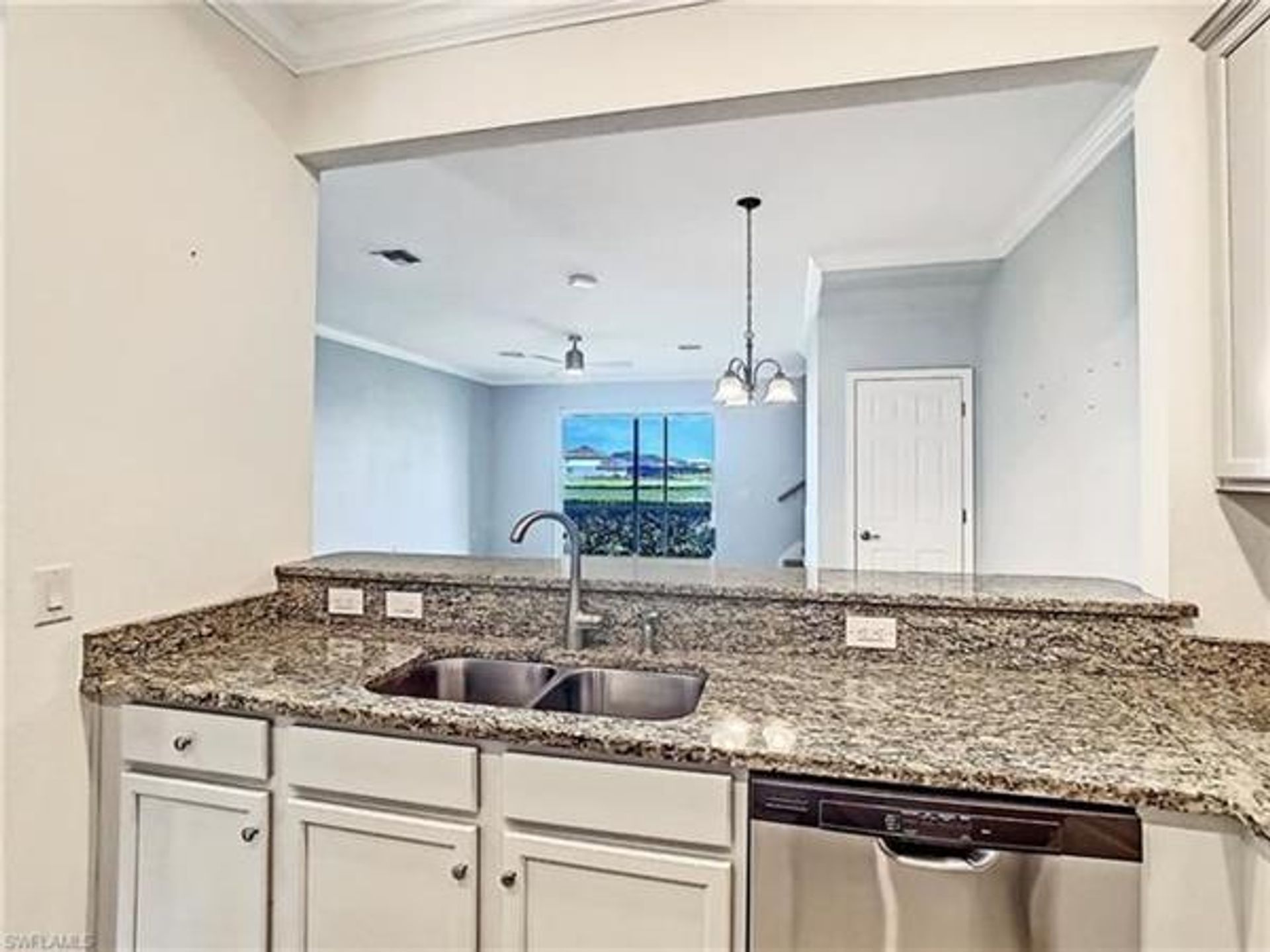 Condominium in Naples, Florida 10204430