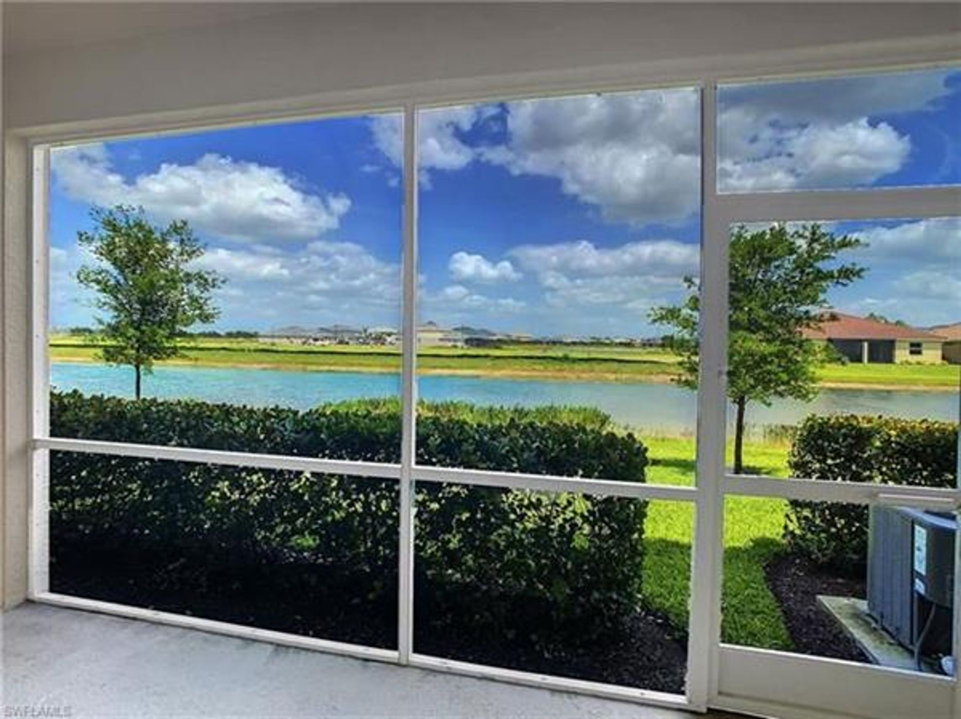 Condominium in Naples, Florida 10204430