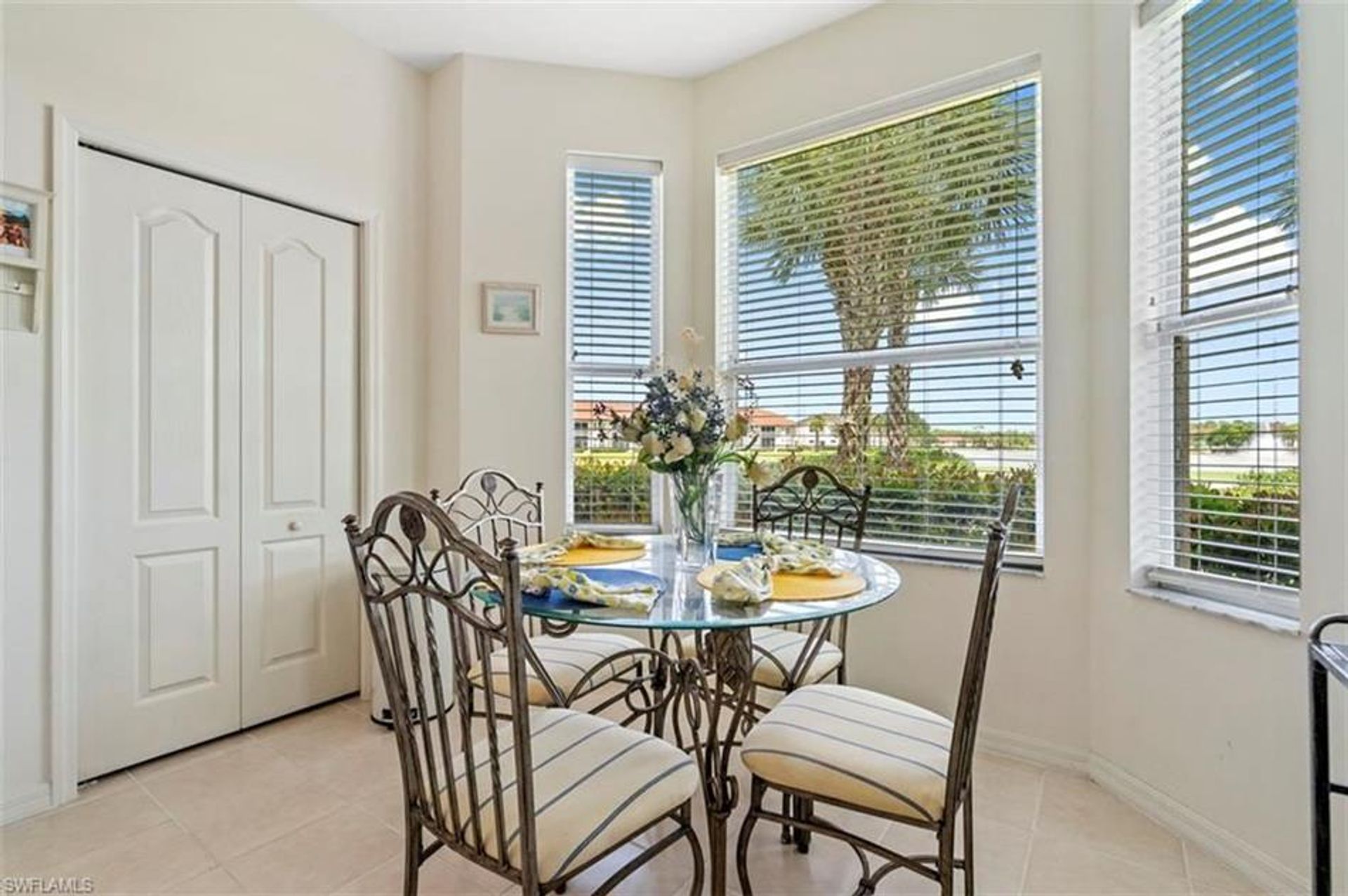 Condominium in Naples, Florida 10204431