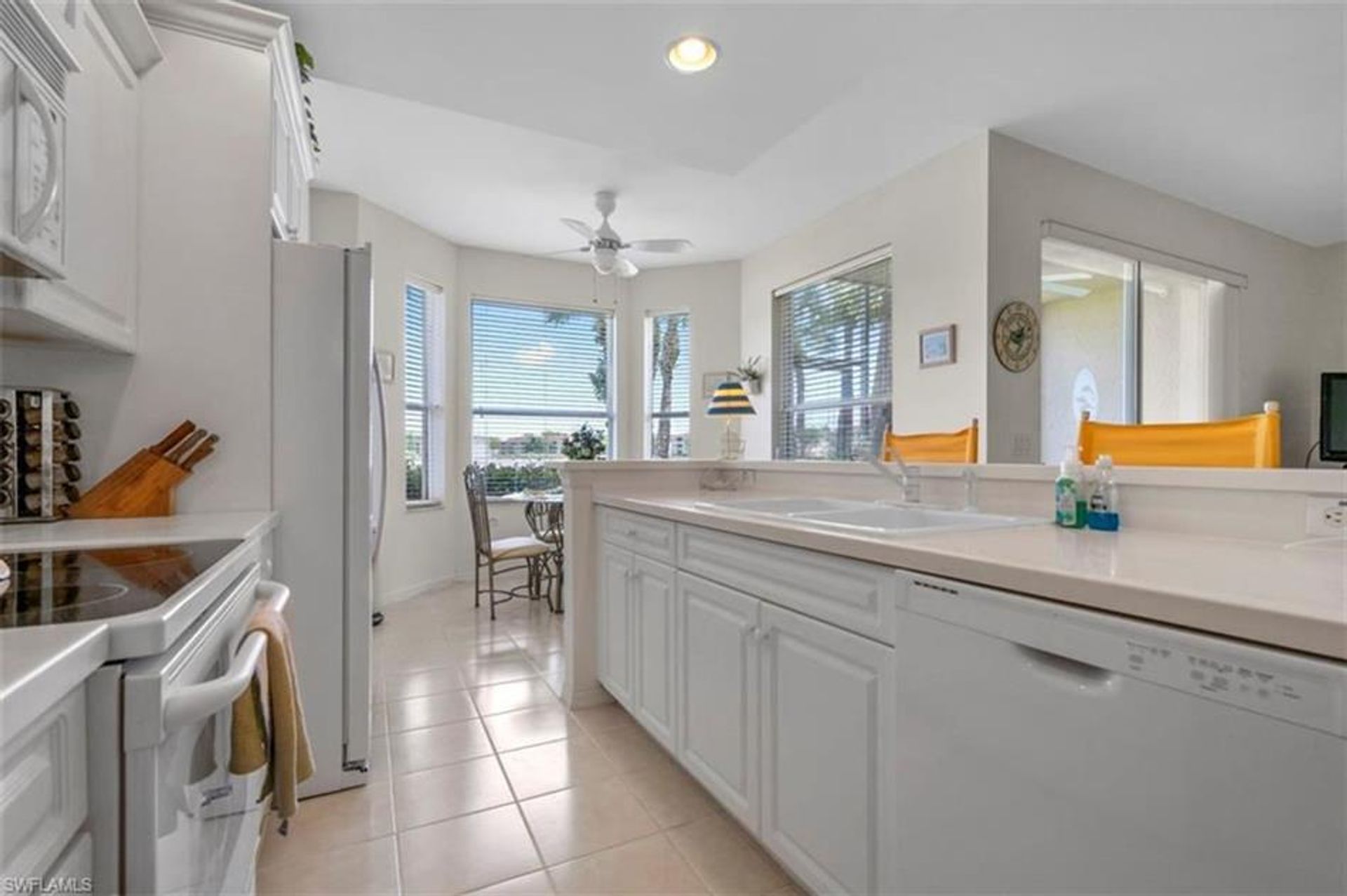 Condominium in Naples, Florida 10204431