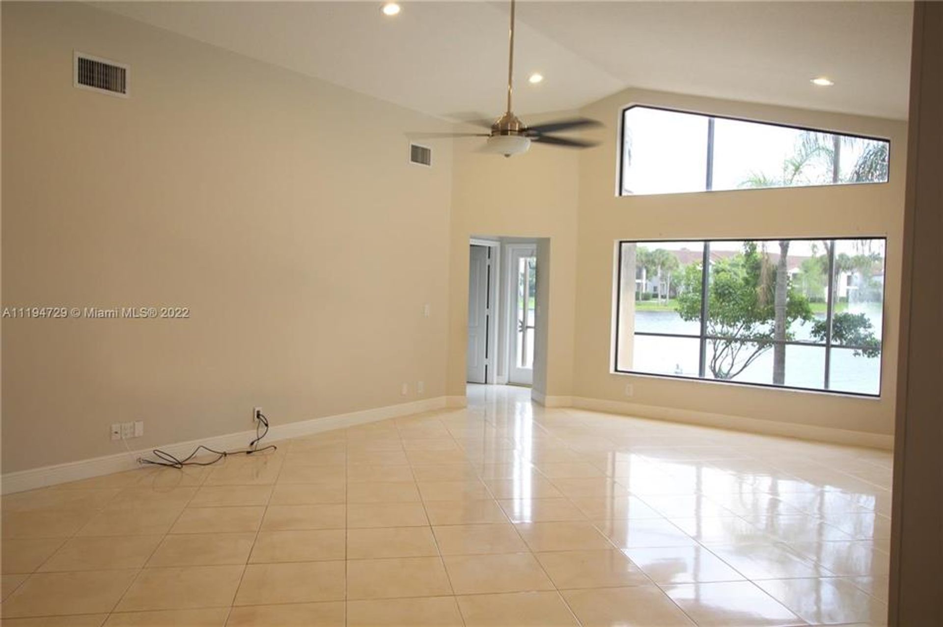 Квартира в Weston, Florida 10204483