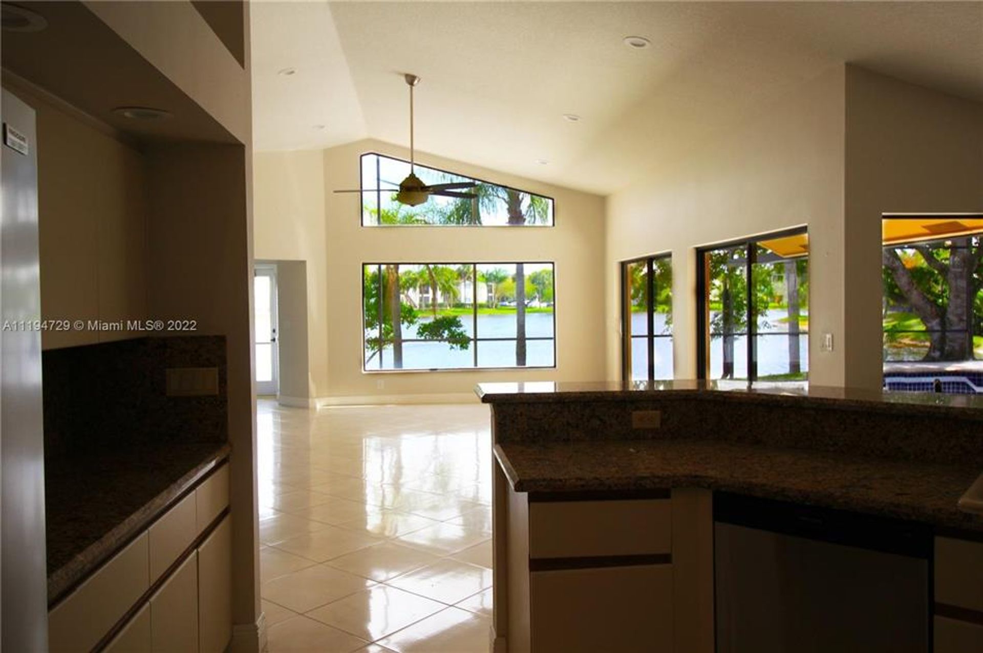 Condominio nel Weston, Florida 10204483