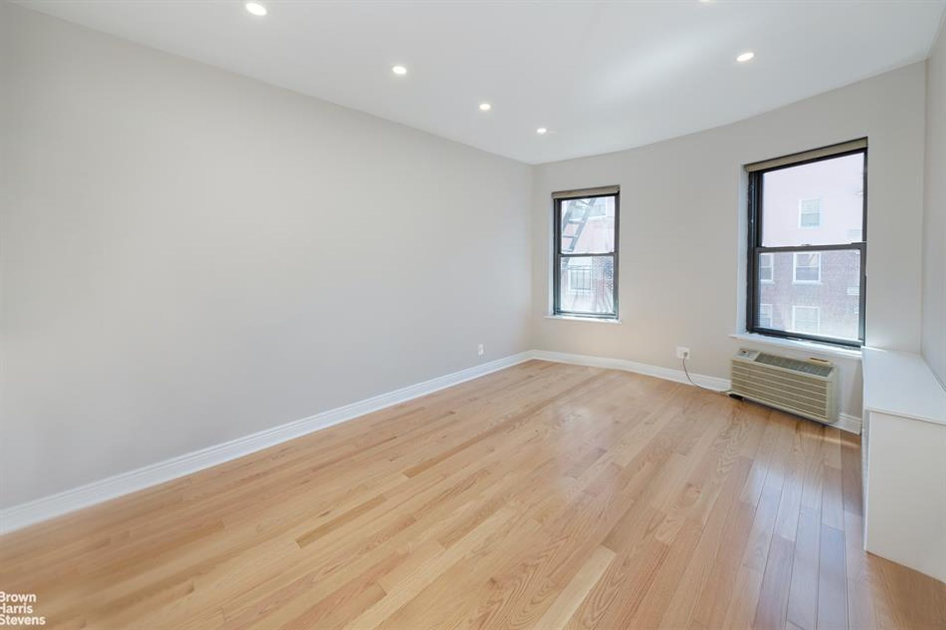 Condominium in Manhattan, New York 10204571