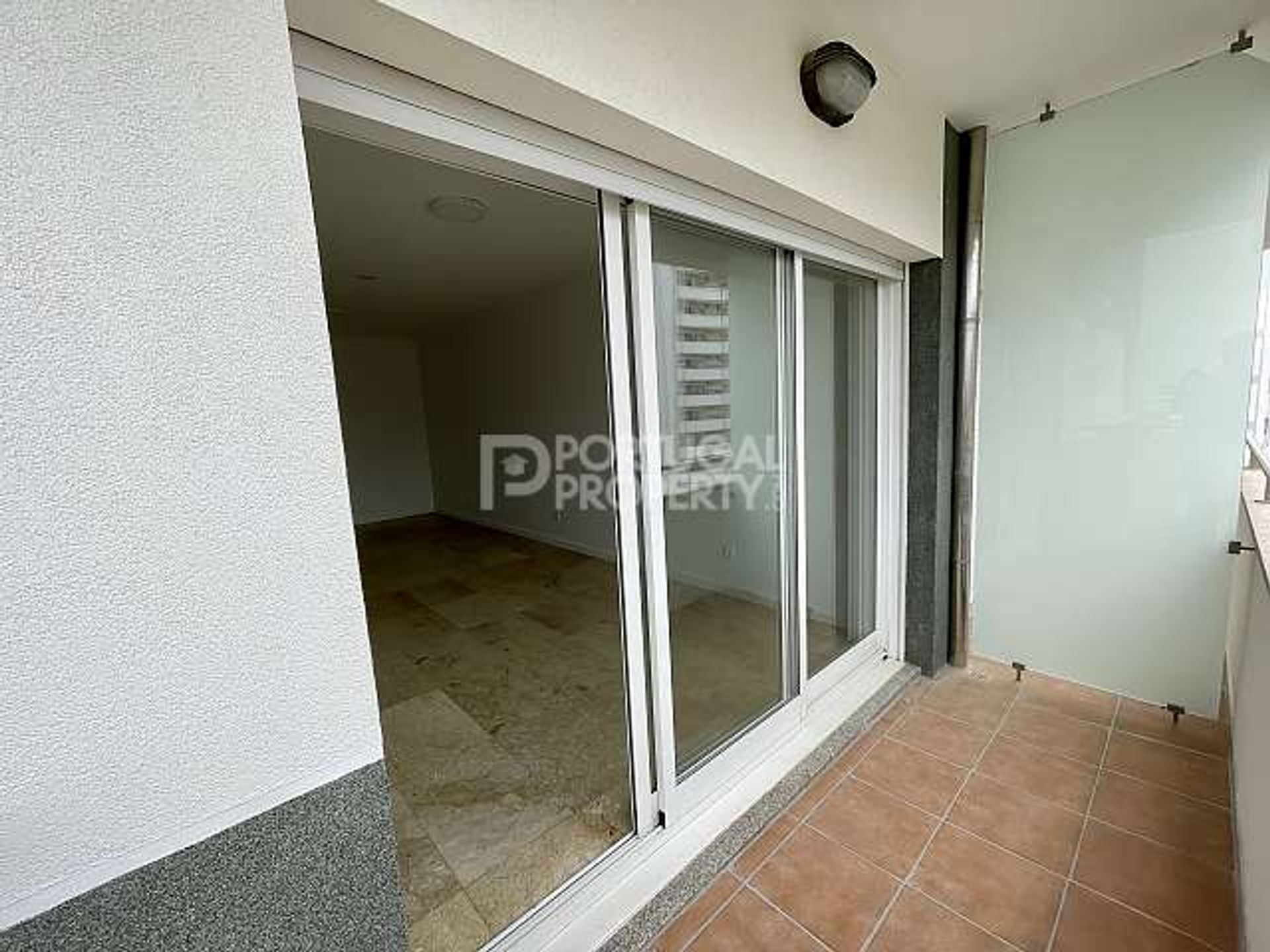 Condominium in Vila Velha, Porto 10204866